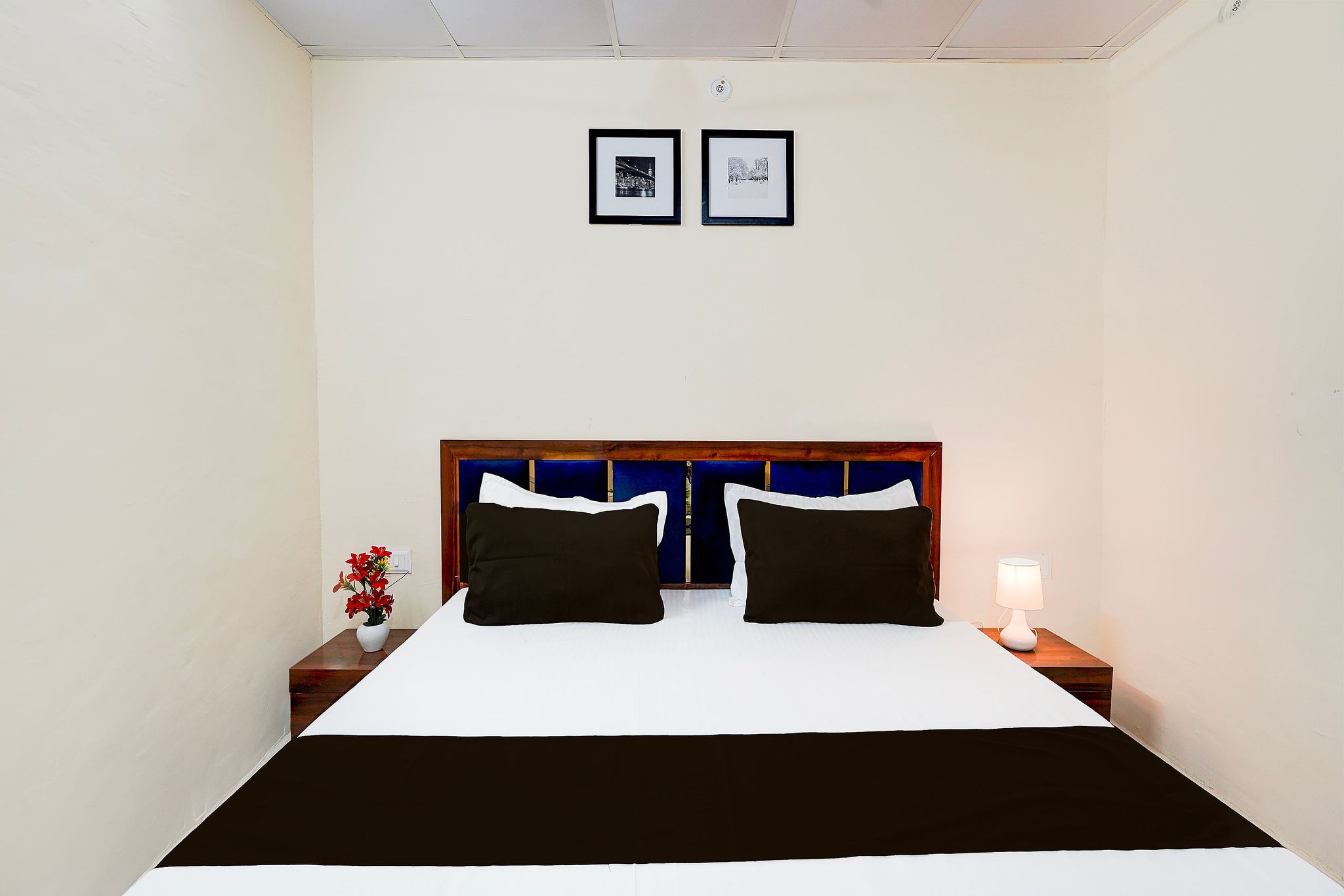 Hotel O Crystal Inn Classic 9