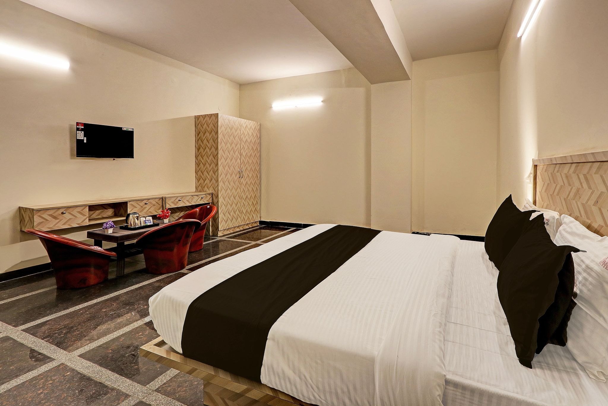 Hotel O Living Tree Suites Classic 3