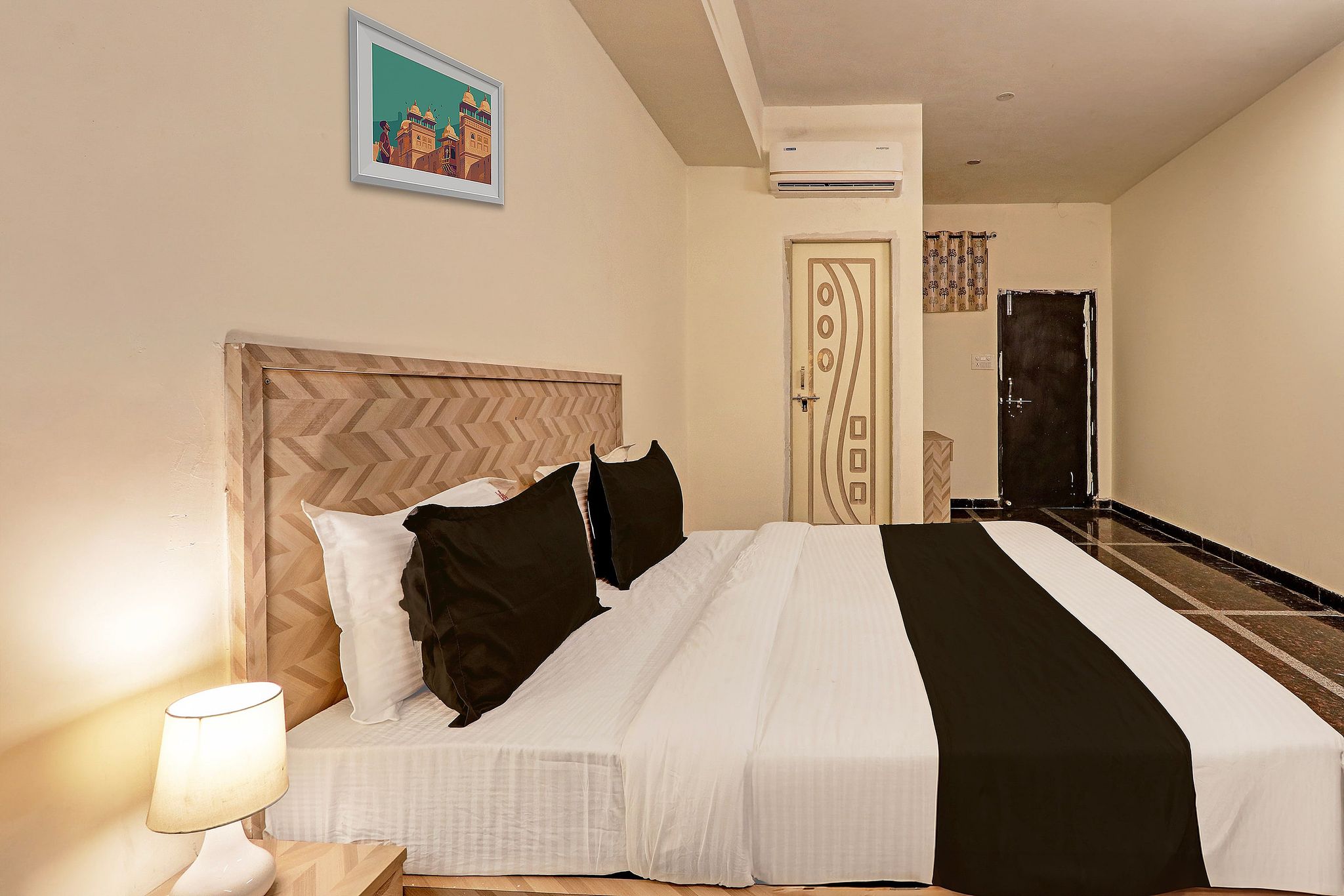 Hotel O Living Tree Suites Classic 8