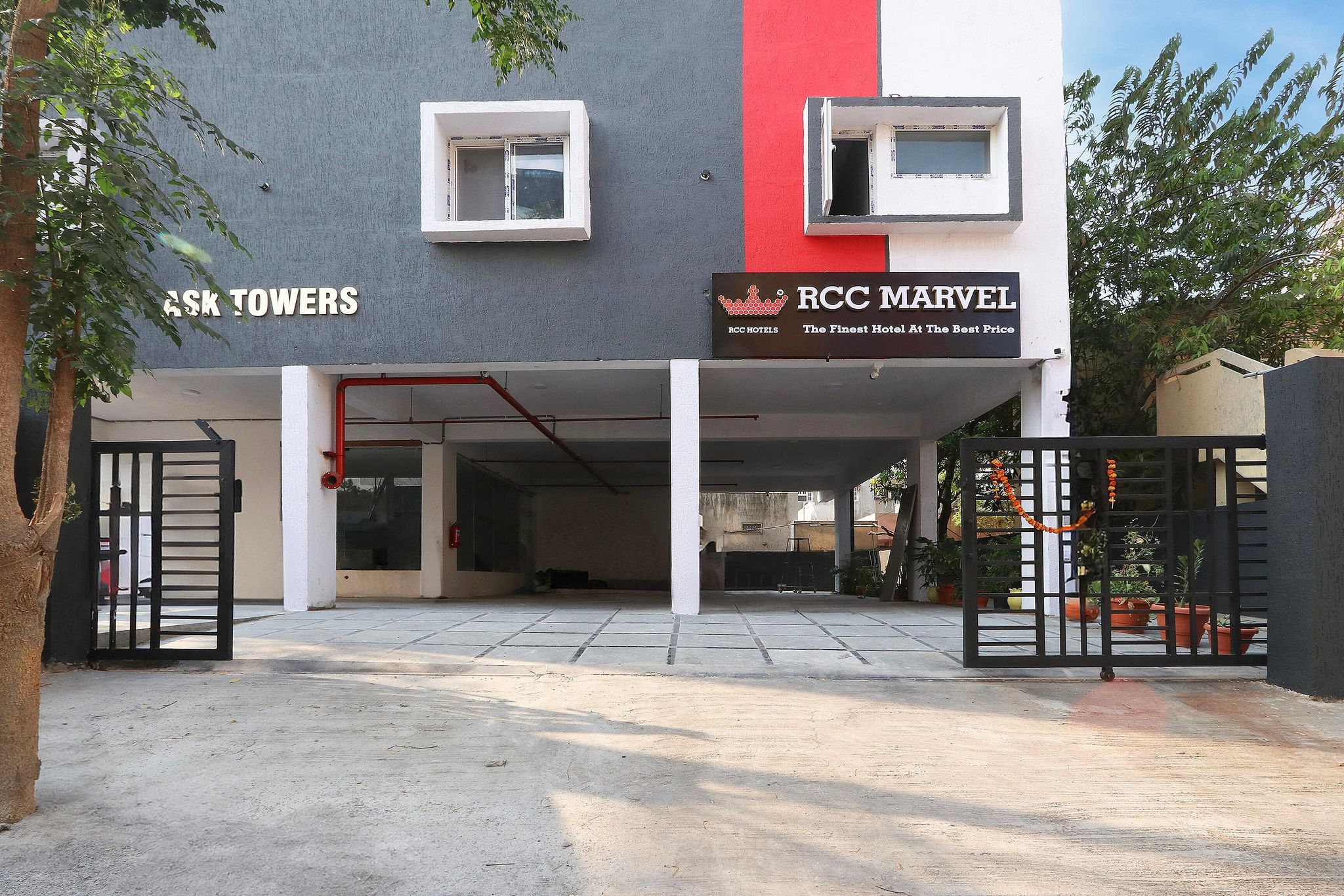 Super Townhouse RCC Marvel