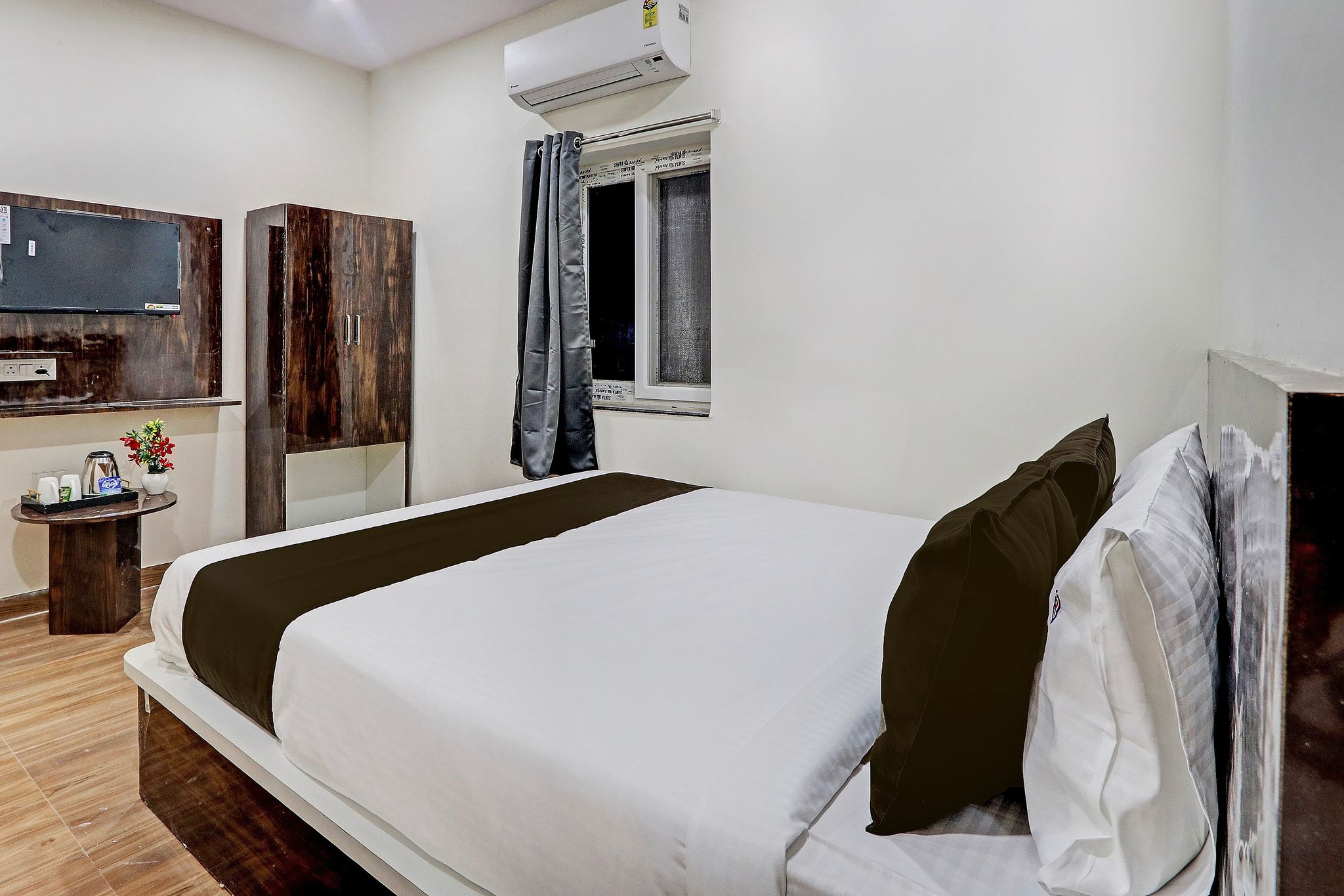 Super Hotel O RB @ KOMPALLY Classic 7