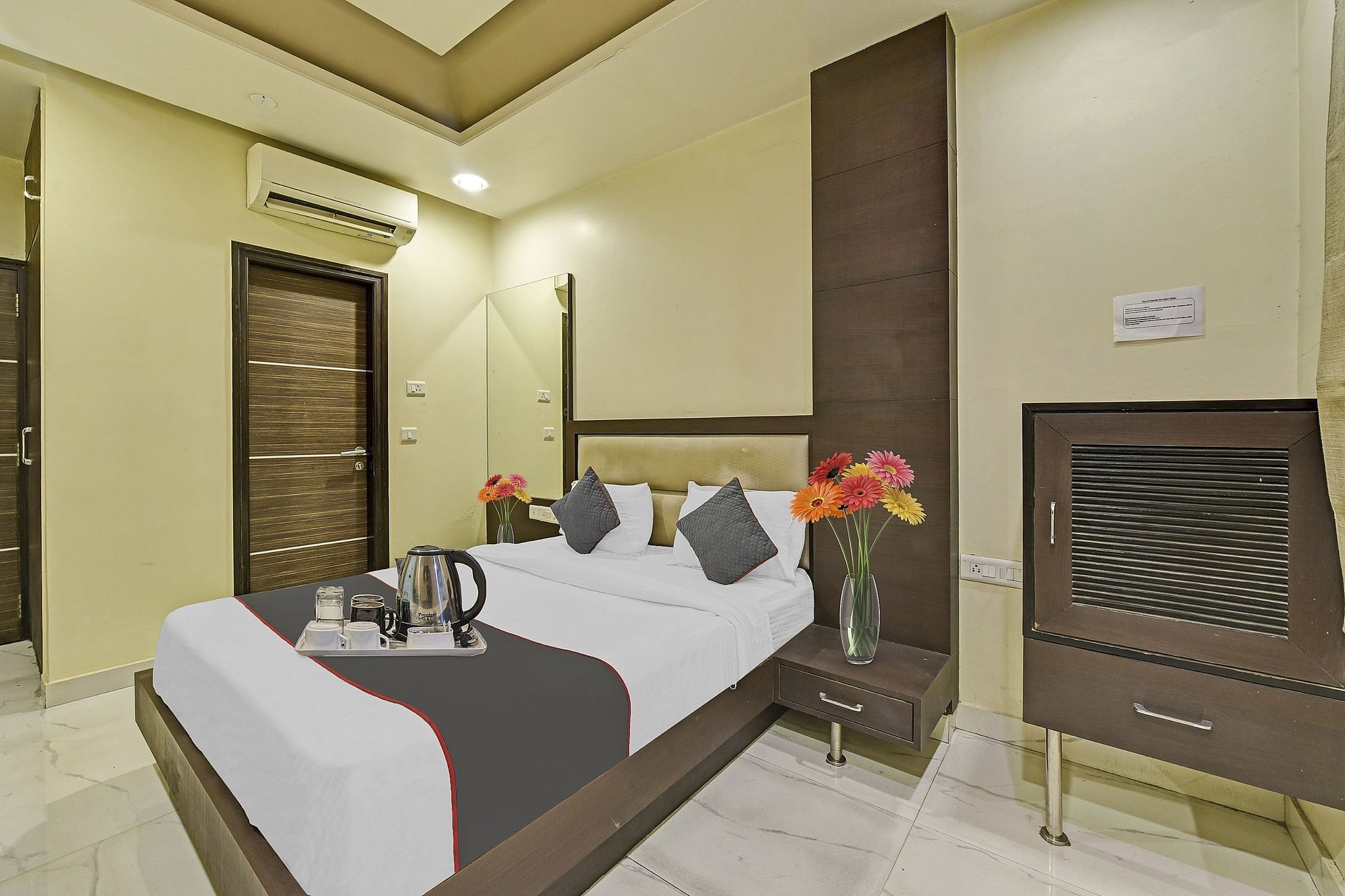Townhouse Hotel Tatva