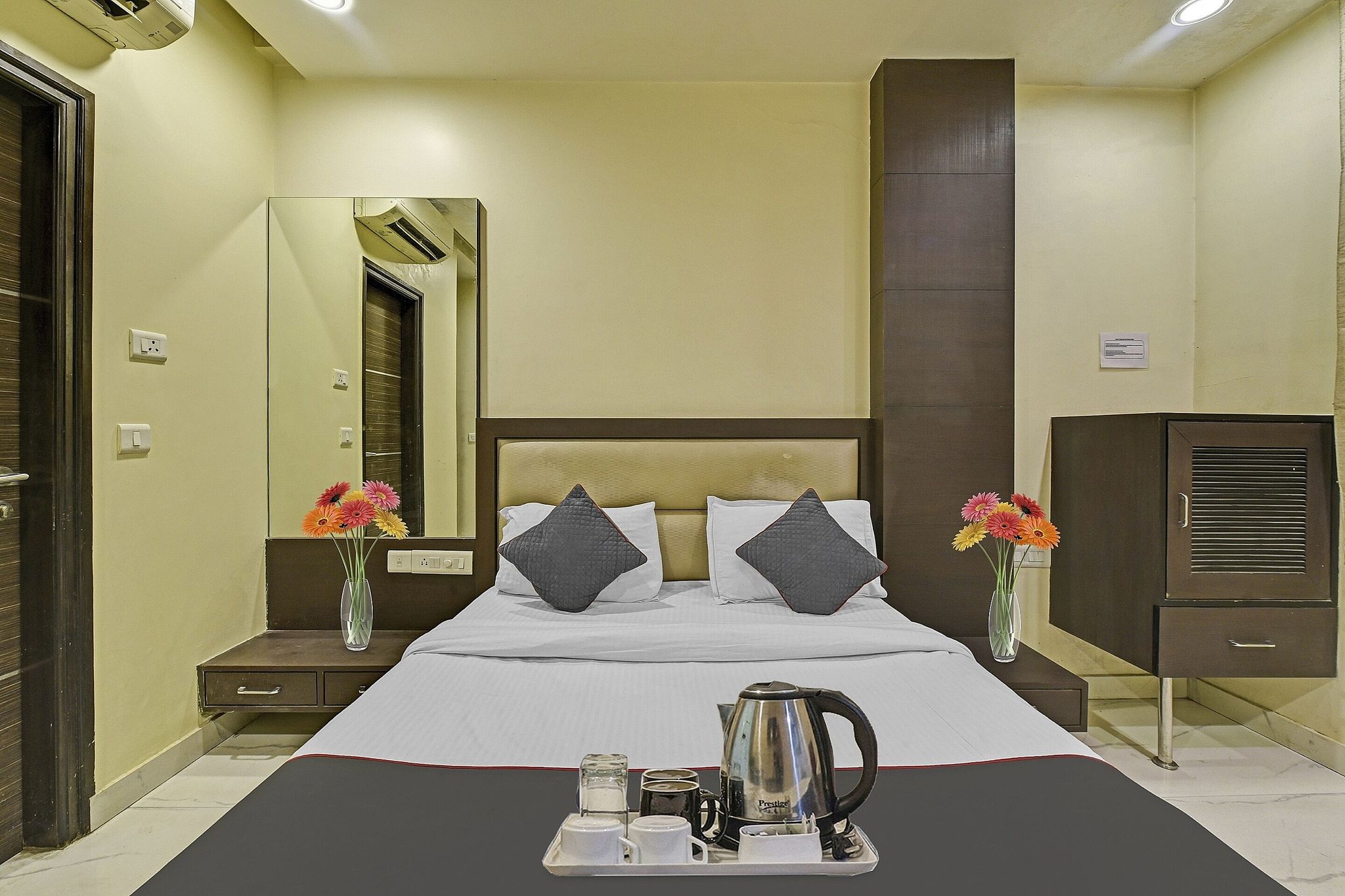 Townhouse Hotel Tatva