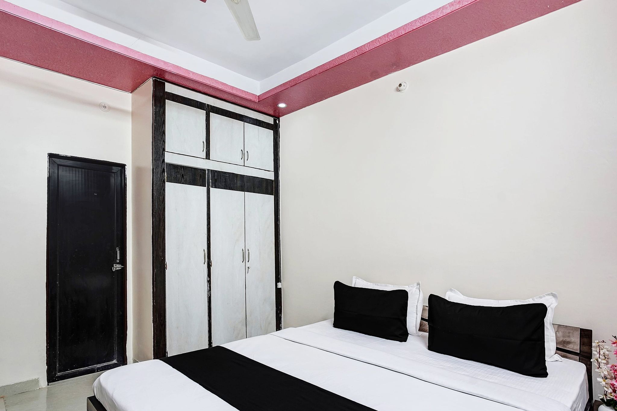 Hotel O Rudra palace Classic 10