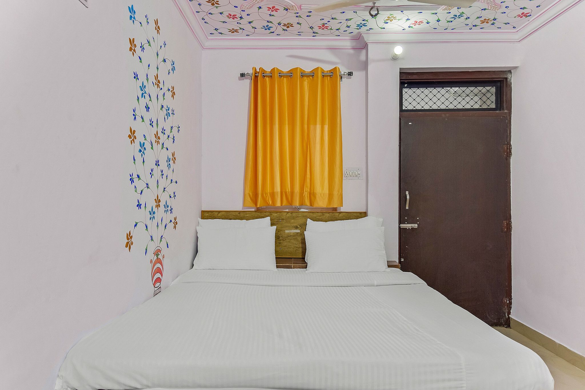 OYO Hotel Star Guest House Classic 9