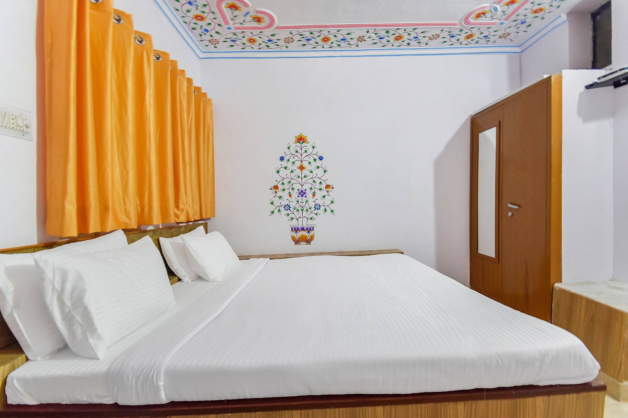 OYO Hotel Star Guest House Classic 10