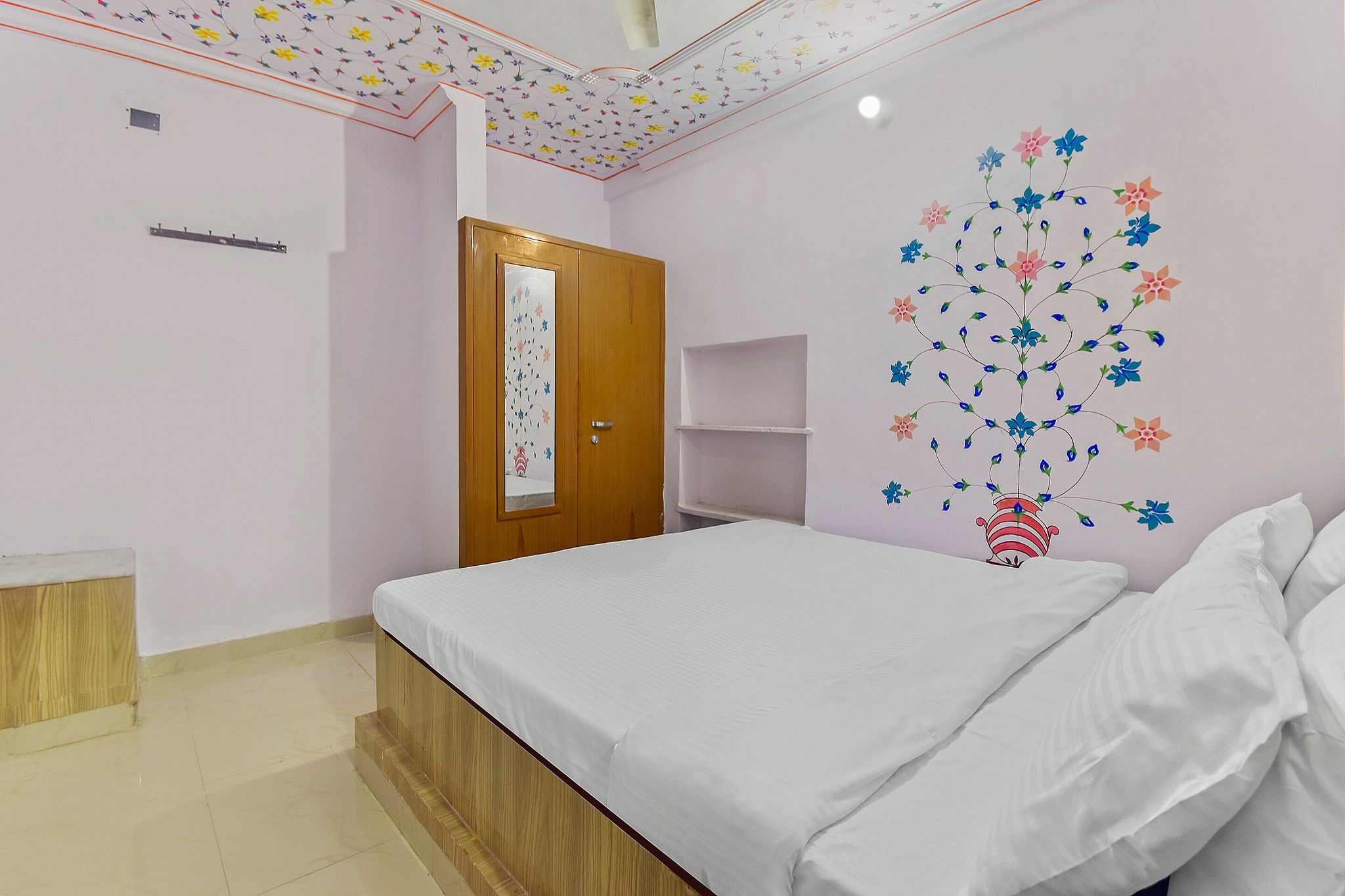 OYO Hotel Star Guest House Classic 6
