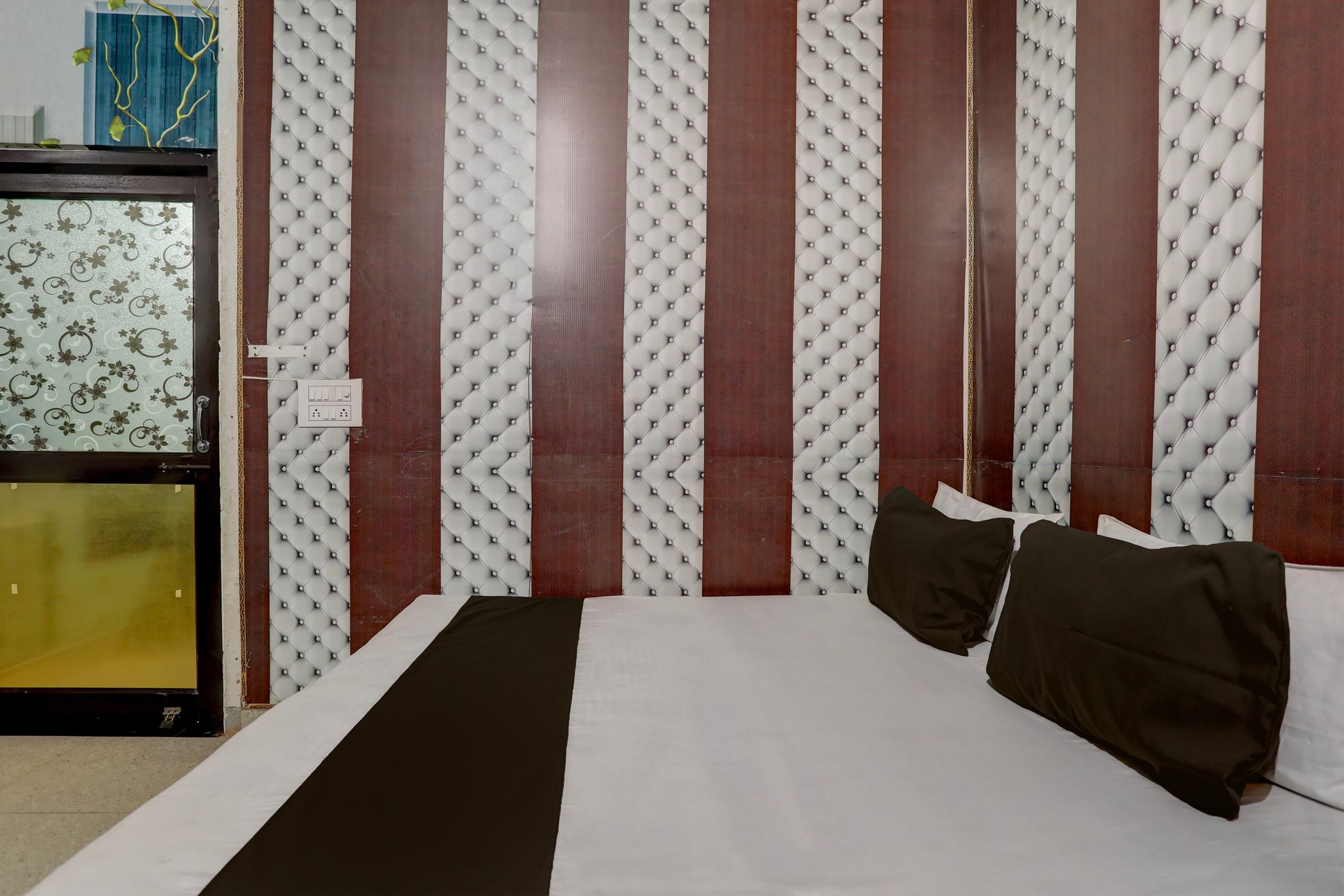 OYO Home 822273 Malik Hotel Classic 14