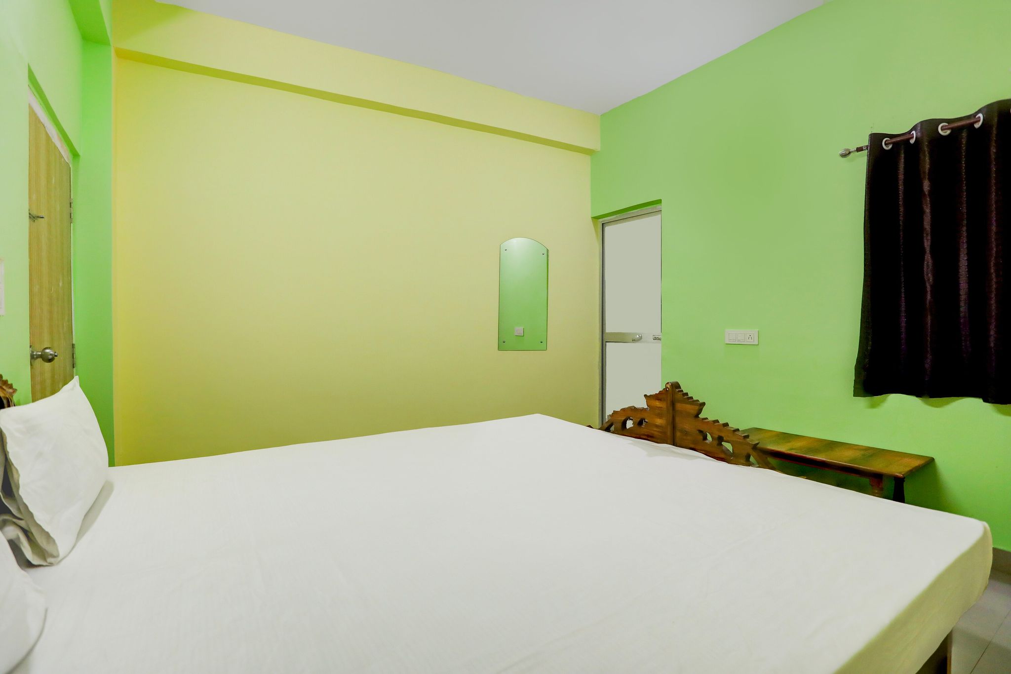 Hotel O Holiday Hotel Classic 4