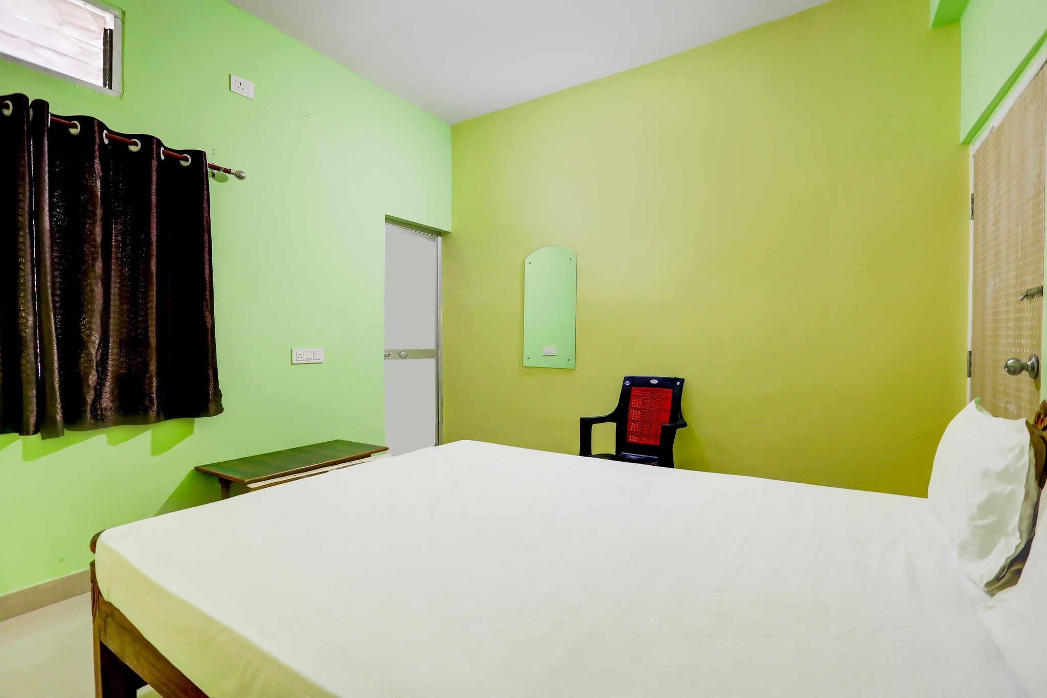 Hotel O Holiday Hotel Classic 11