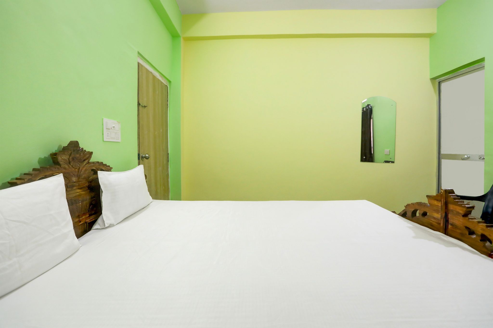 Hotel O Holiday Hotel Classic 12