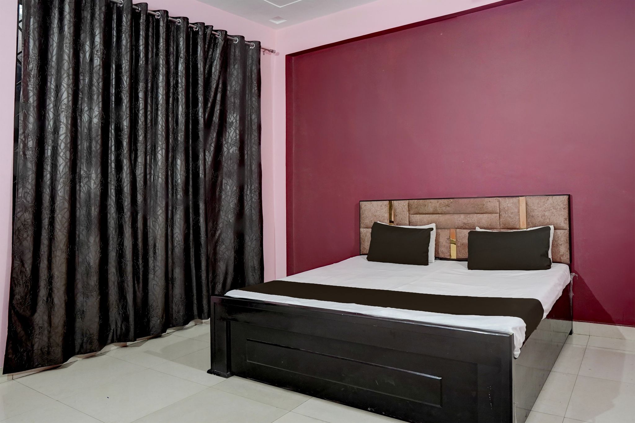 Hotel O A K Hotel and restaurant Classic 2