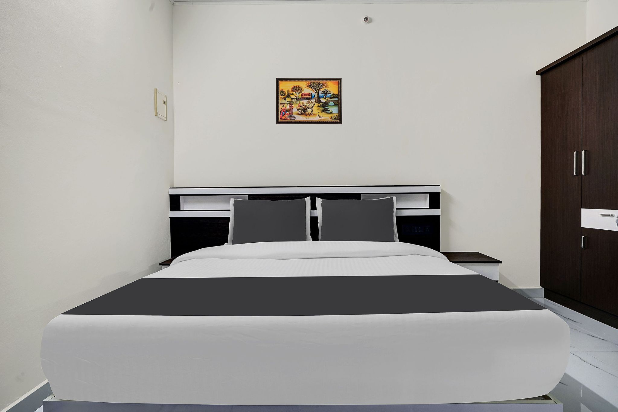 Super Hotel O North Kalamassery Classic 11