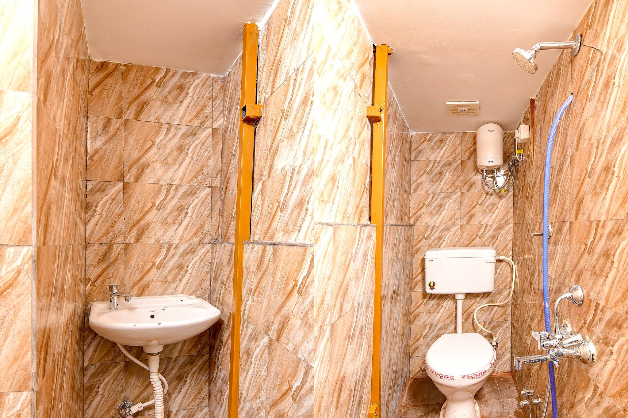 OYO 817128 Jalan Regency Deluxe 19