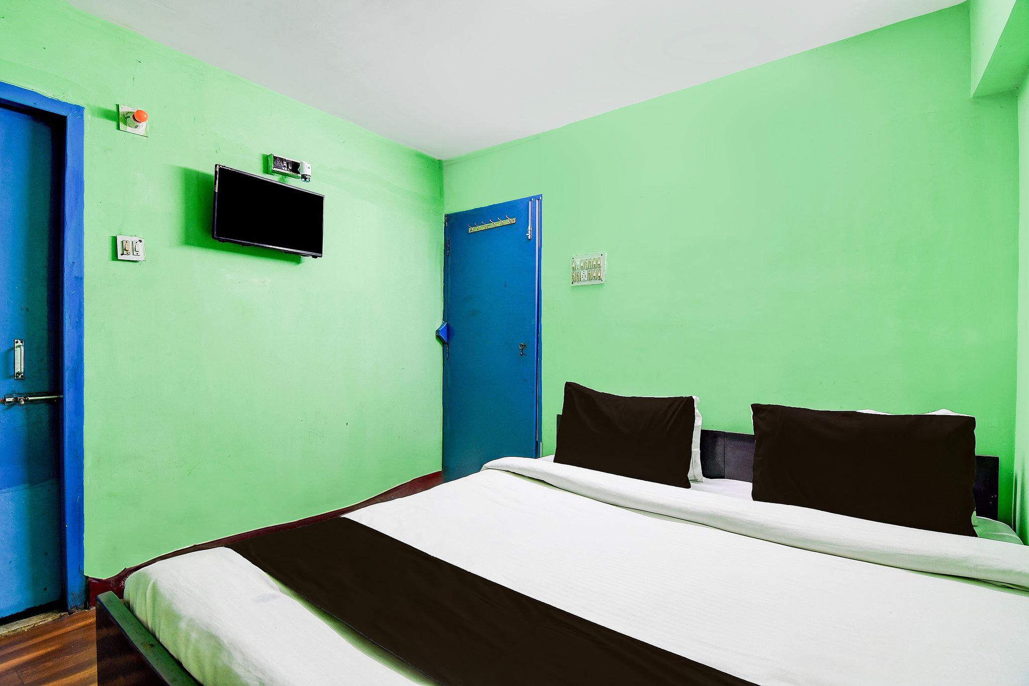 Hotel O S.M Guest House Classic 10