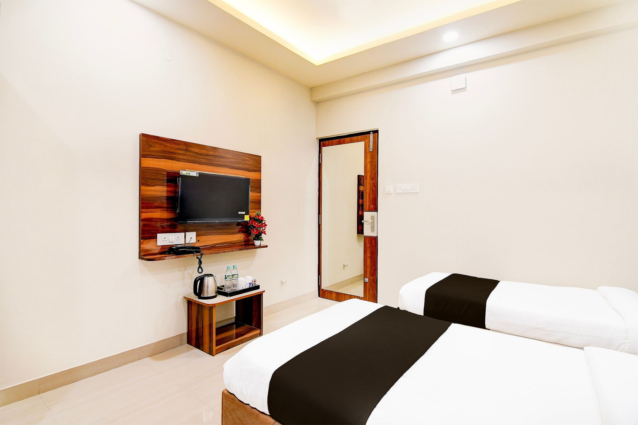 Super Townhouse Kaikhali Near Airport Classic 5