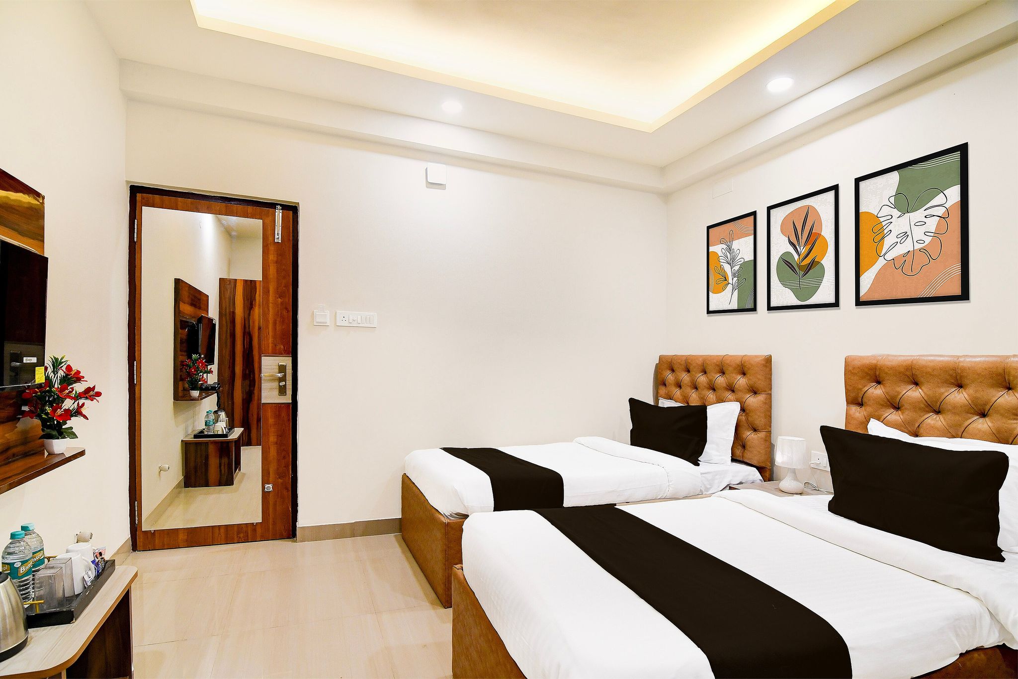 Super Townhouse Kaikhali Near Airport Classic 10