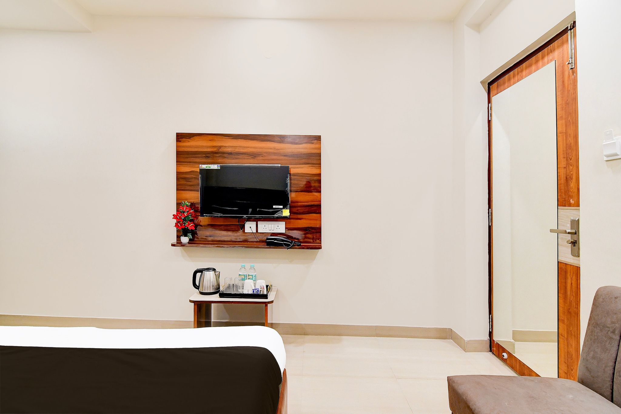 Super Townhouse Kaikhali Near Airport Classic 16