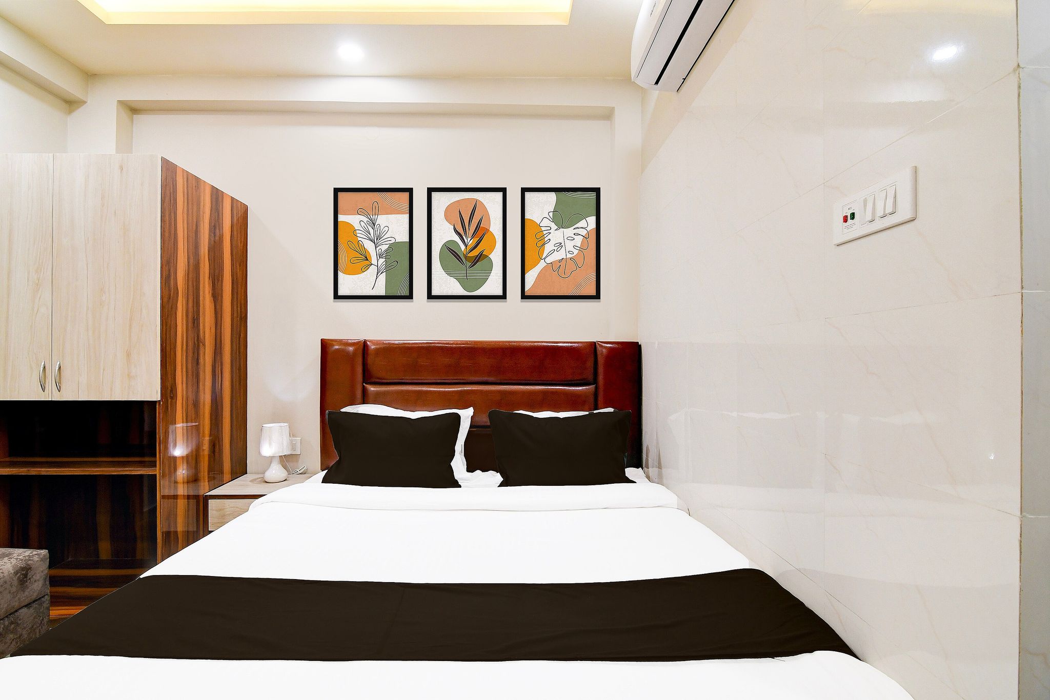 Super Townhouse Kaikhali Near Airport Classic 7