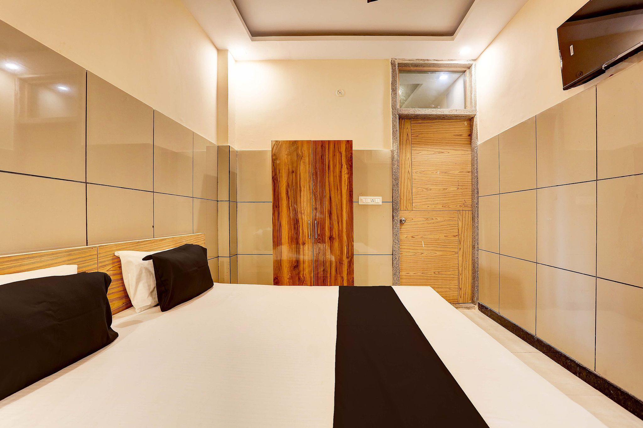 Hotel O 7 Classic 14