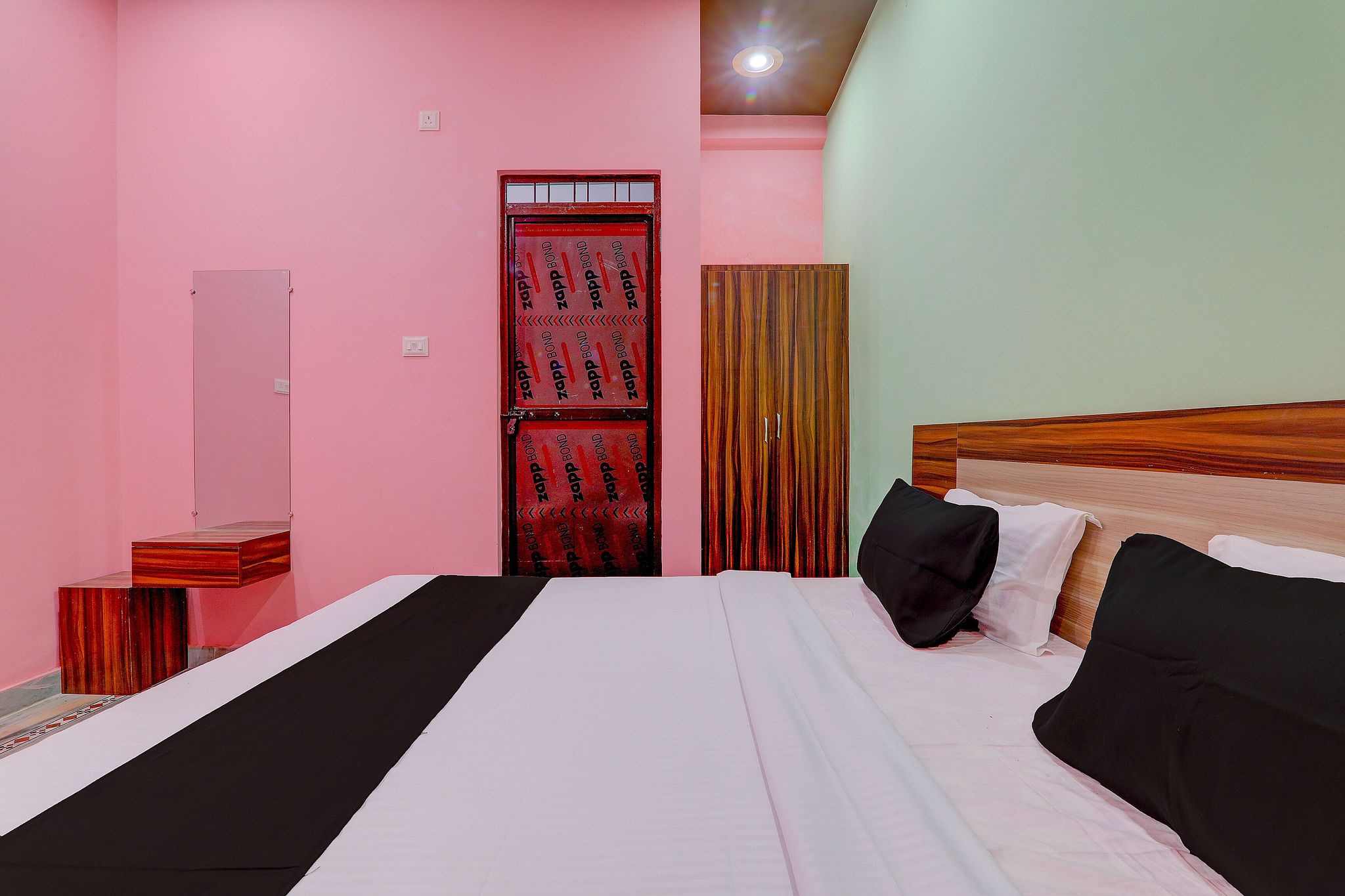 Hotel O CM Paradise Classic 9