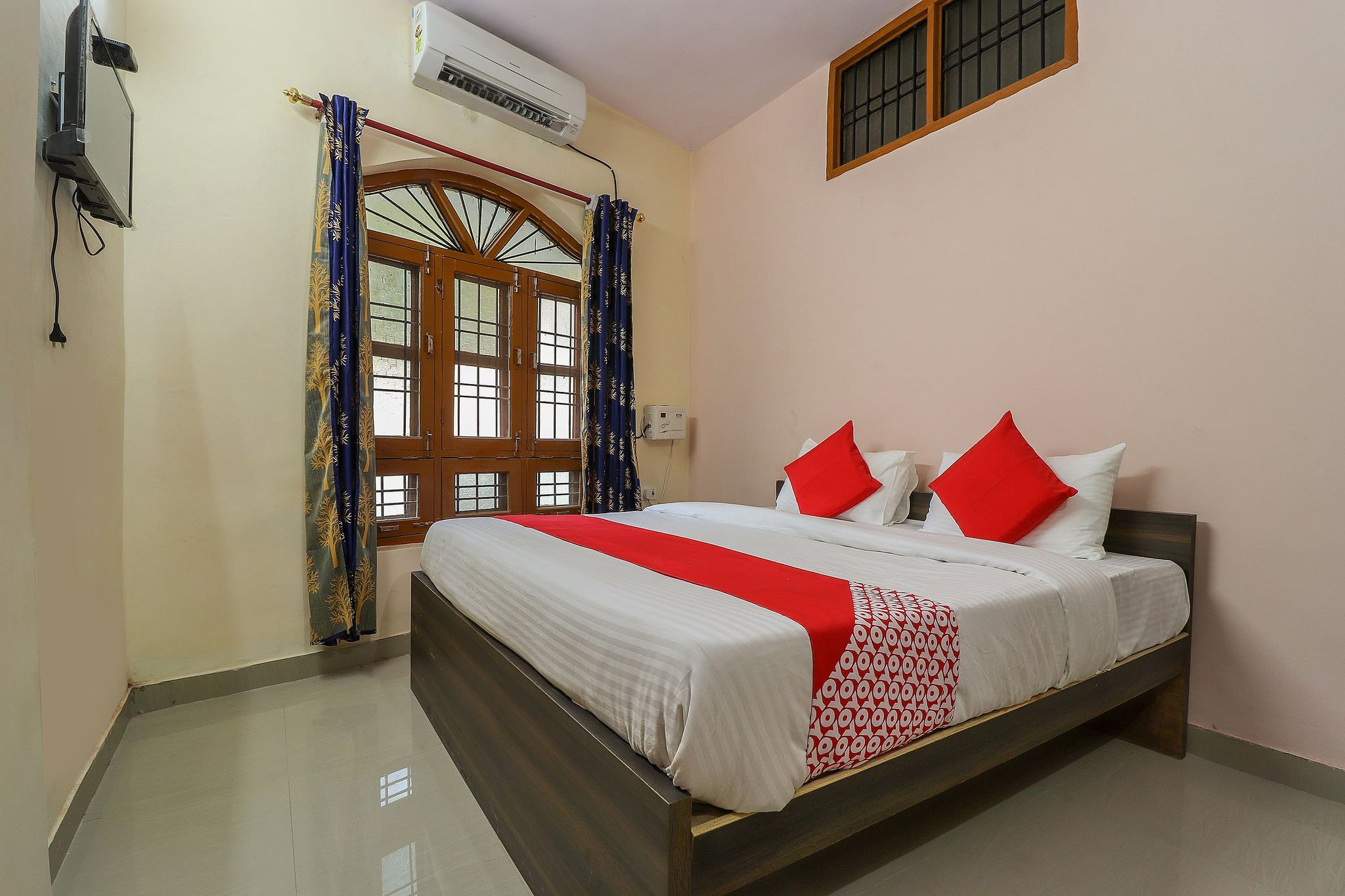 Super Hotel O Devine