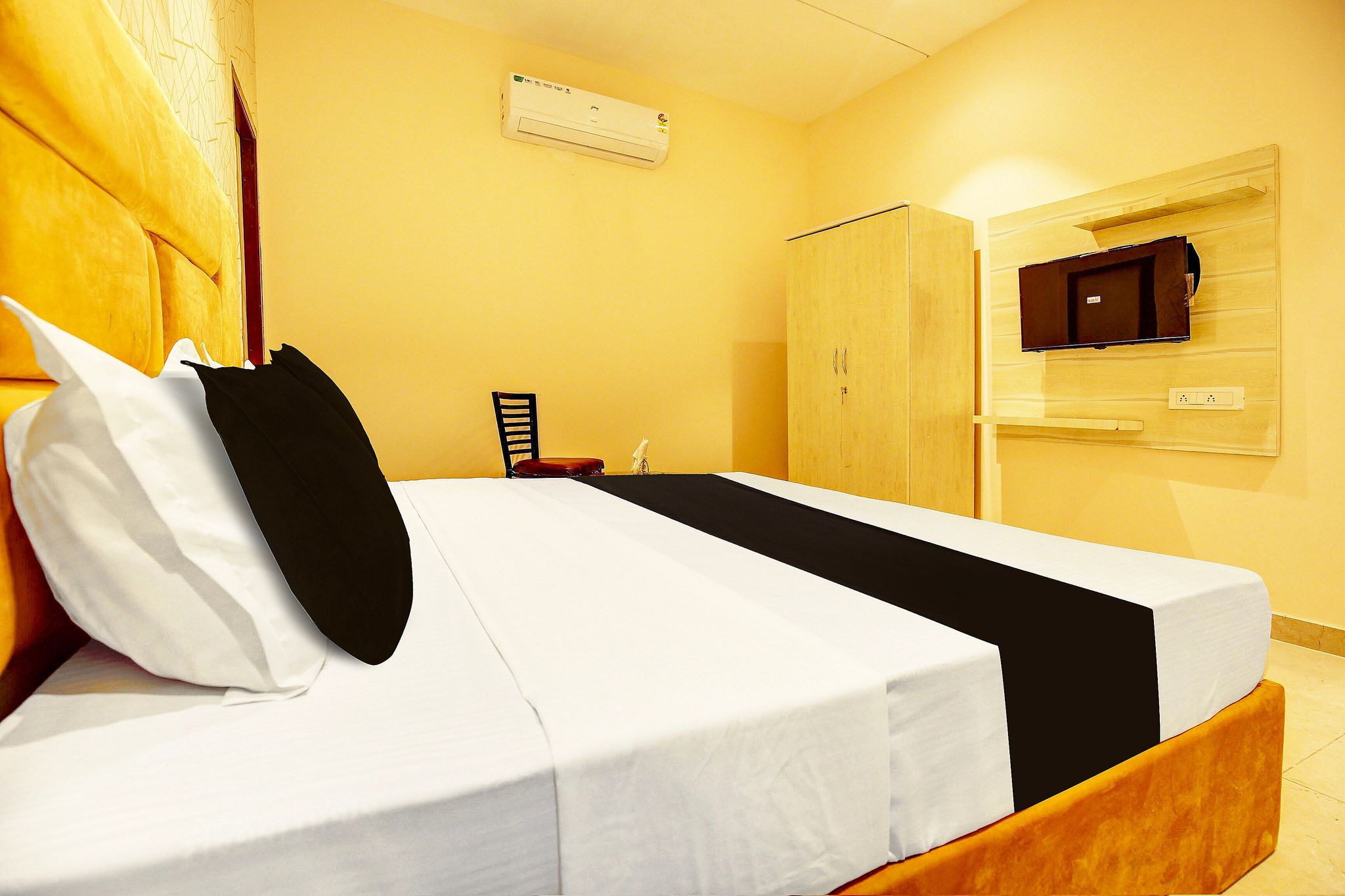 Hotel O A Galaxy Classic 2