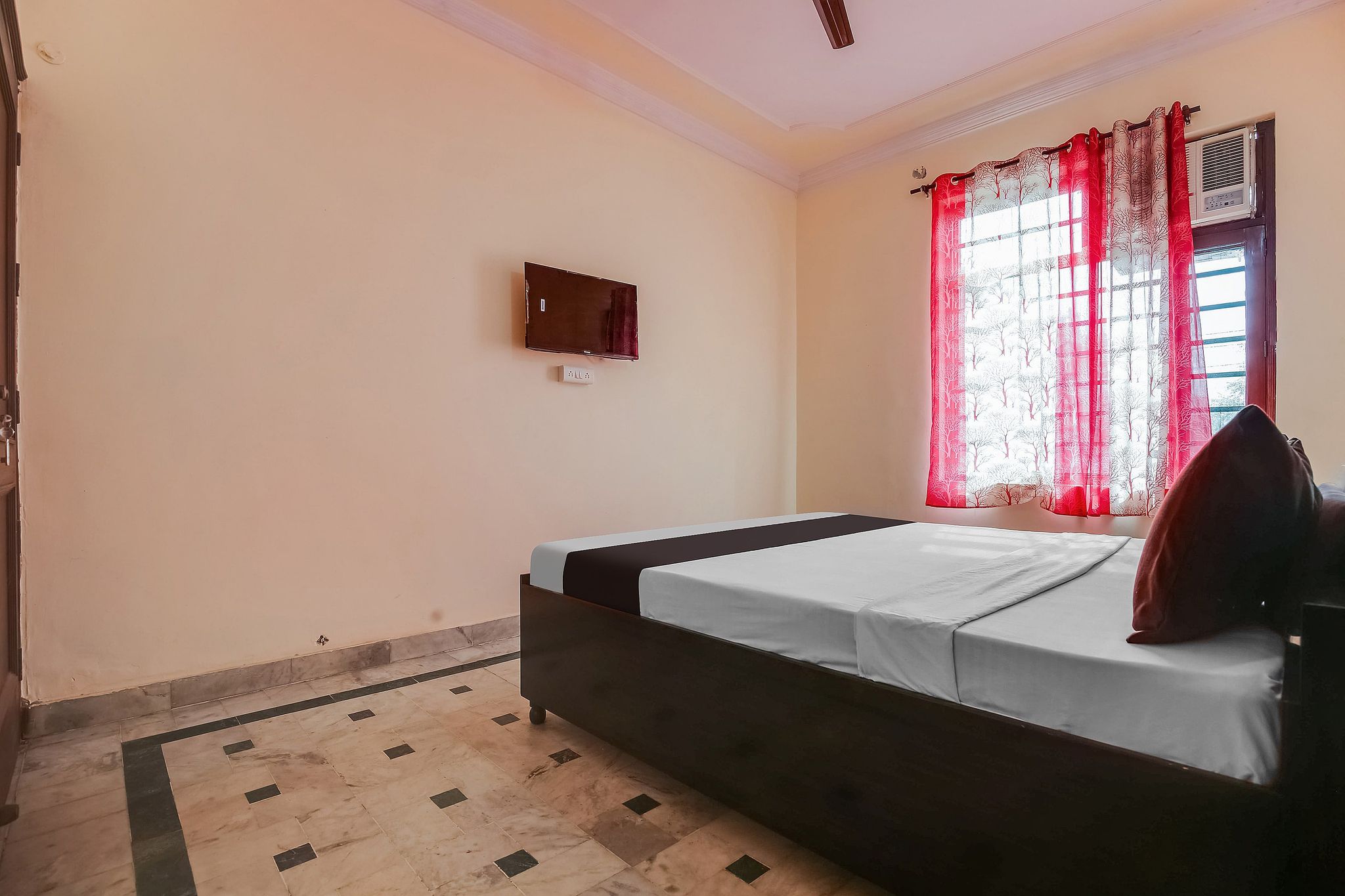 Hotel O Shehnaaz Residency Classic 14