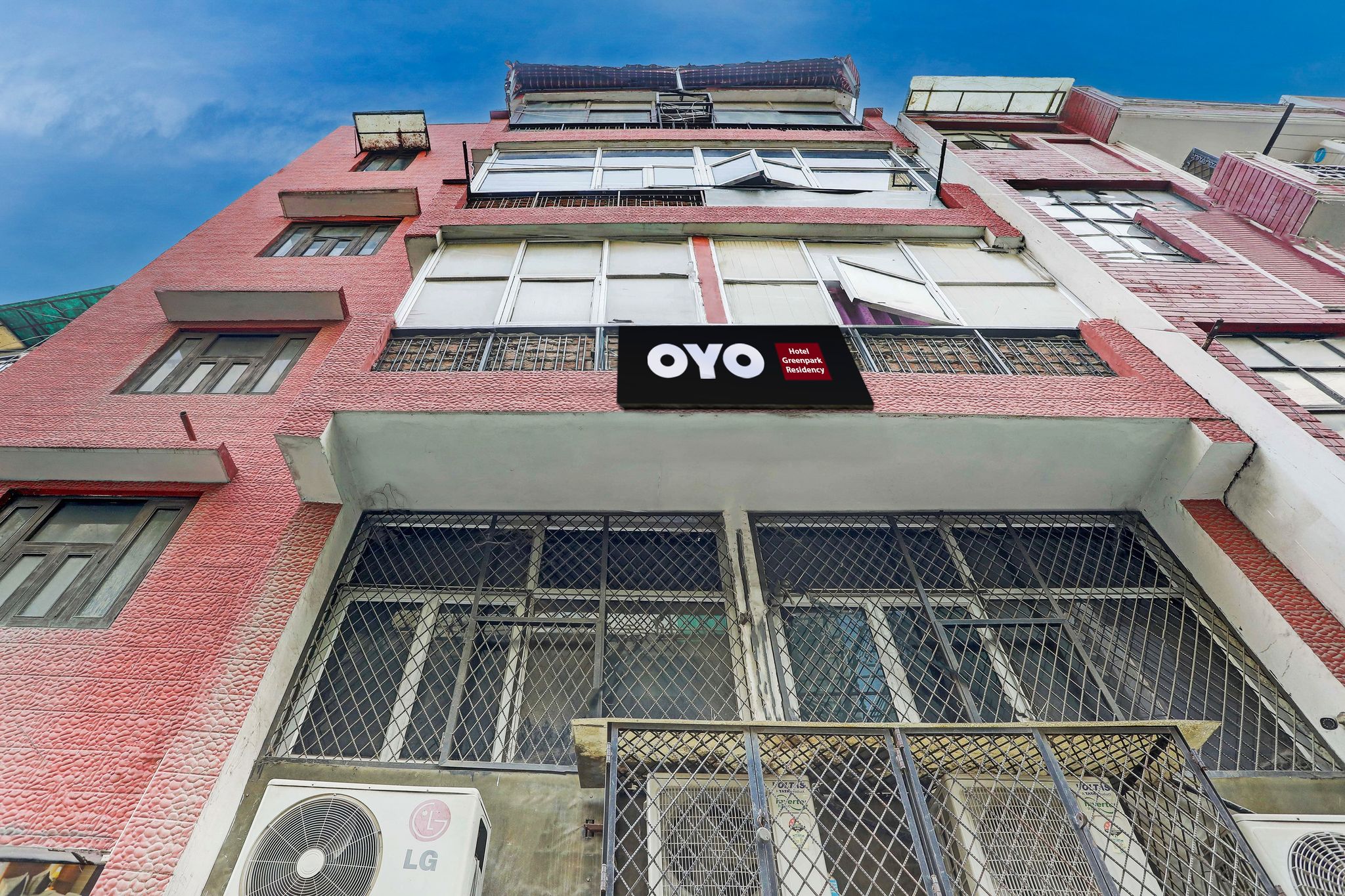 Super Hotel O Green Park Residency