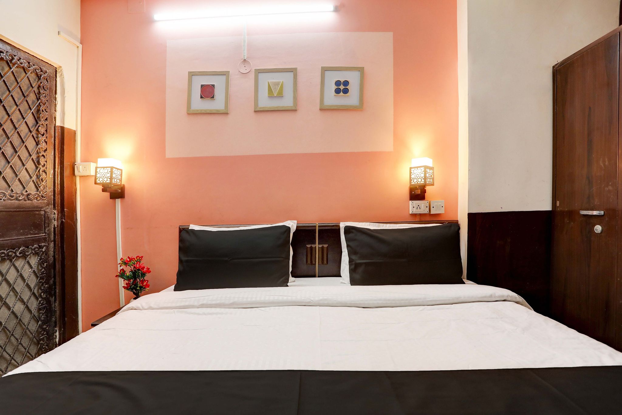 Super OYO 820080 Green Park Residency Classic 7