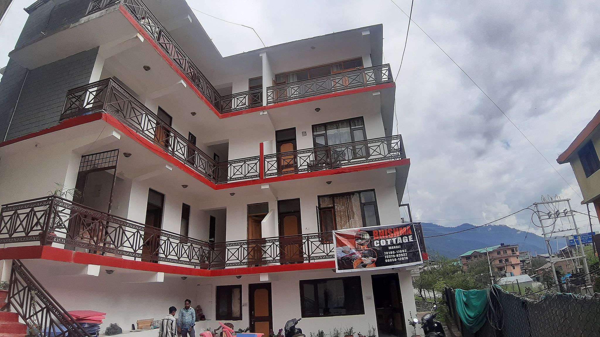 Hotel O Sasvat Cottages