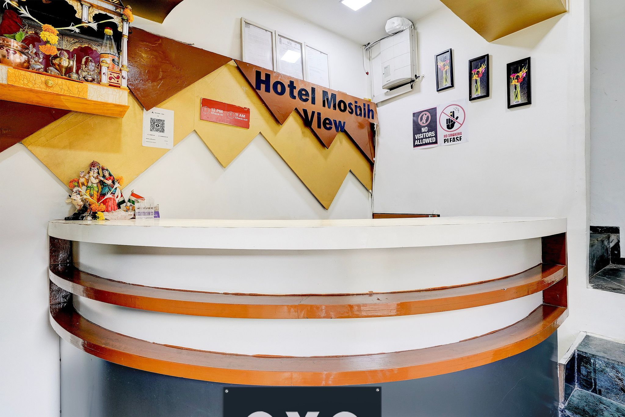 OYO 77012 Hotel Moss View - MOCA