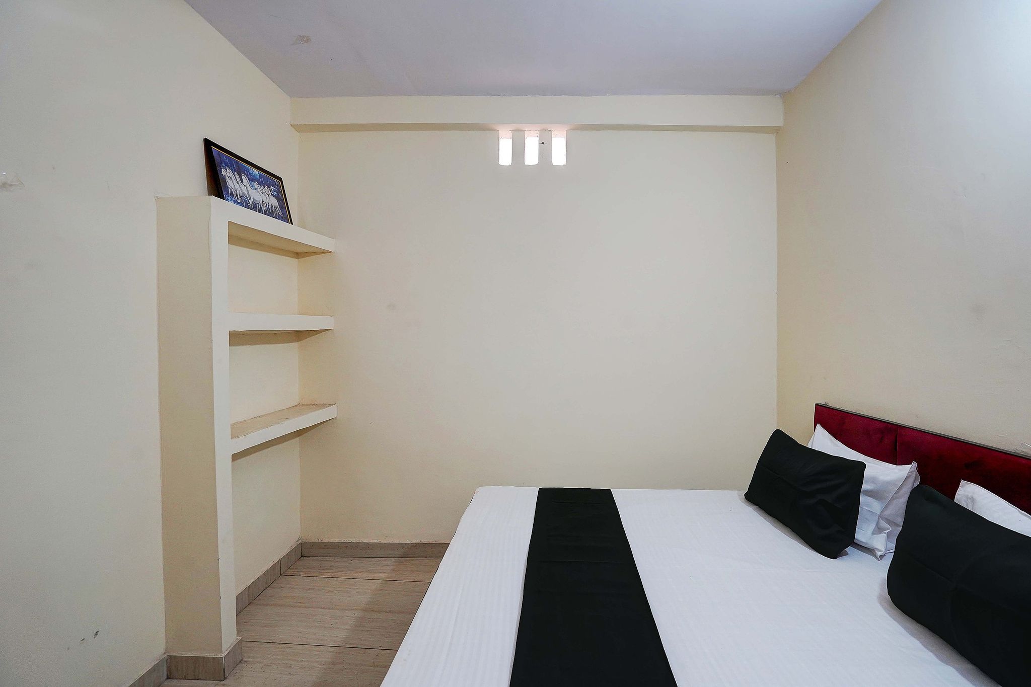 Hotel O Vedant Classic 13