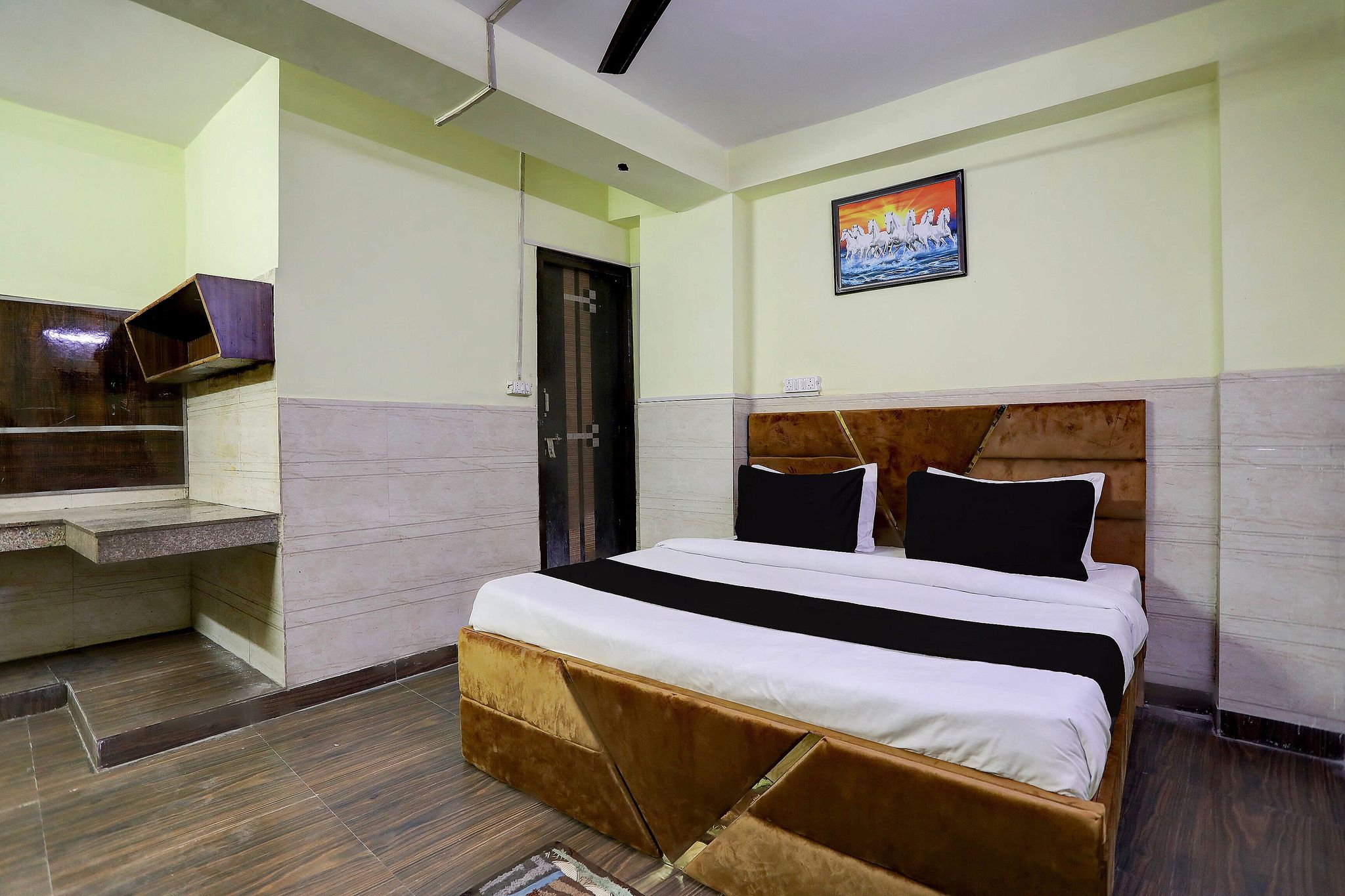 Hotel O vista 18 inn Classic 2