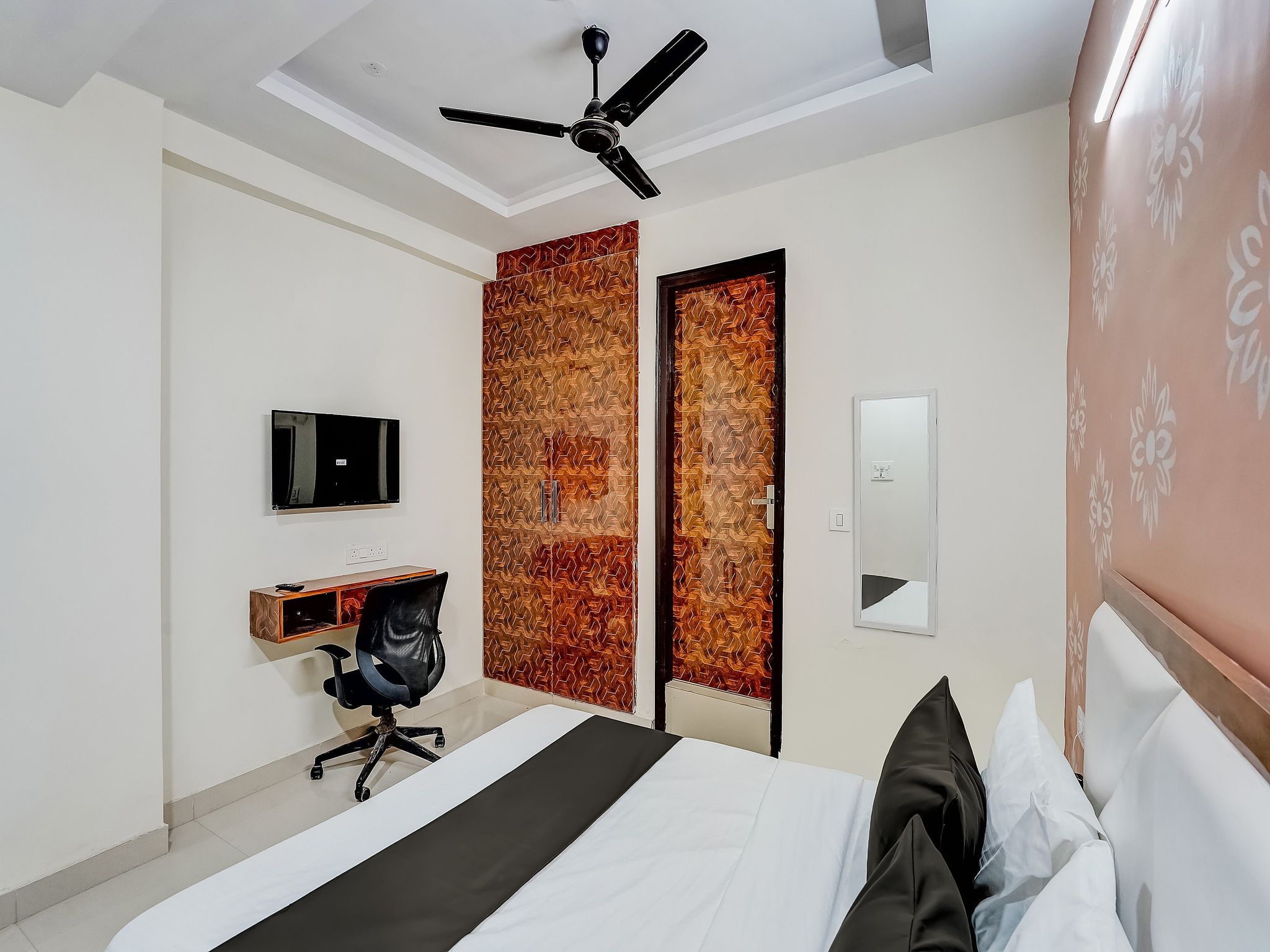 Hotel O The Moon Classic 6