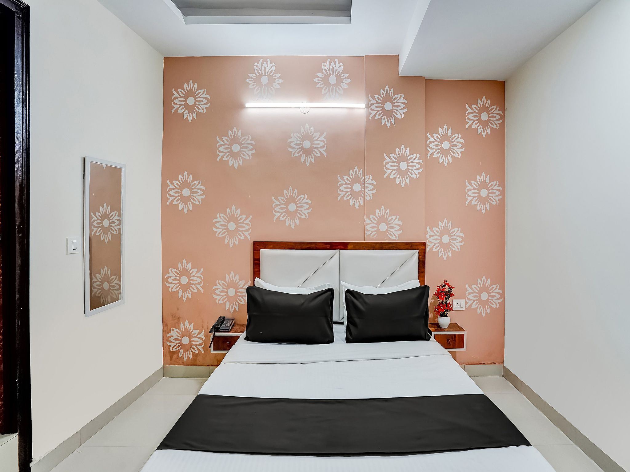 Hotel O The Moon Classic 13