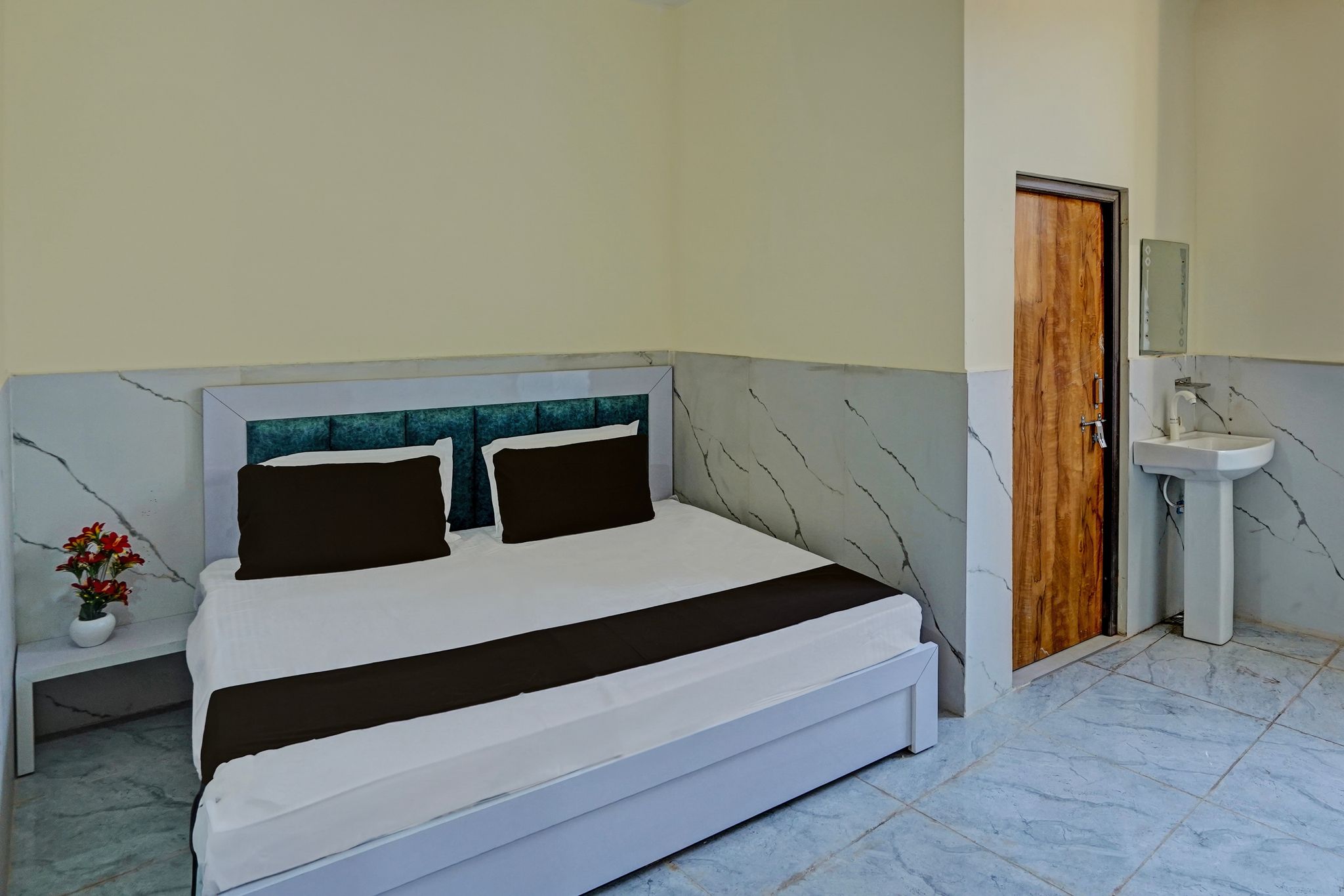 Hotel O ABHINAV HOTEL Classic 9