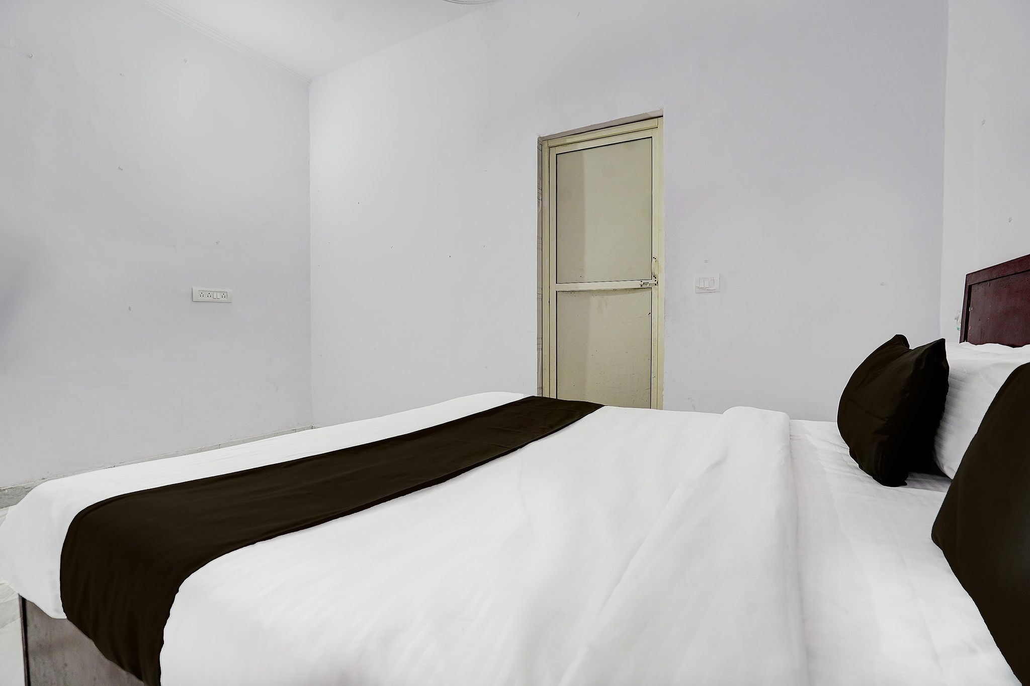 Hotel O Wamson Classic 12