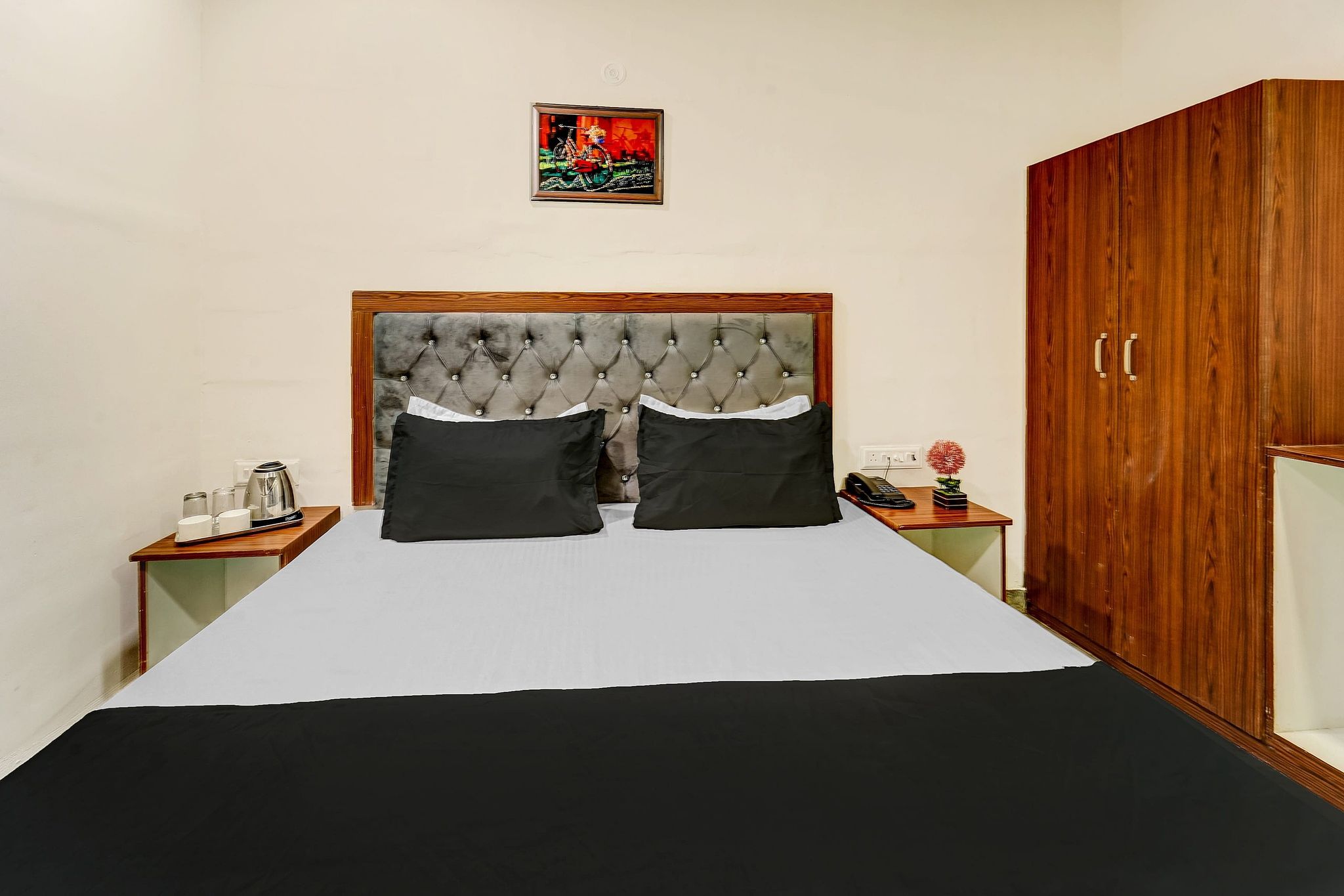 Hotel O Tristar Classic 10