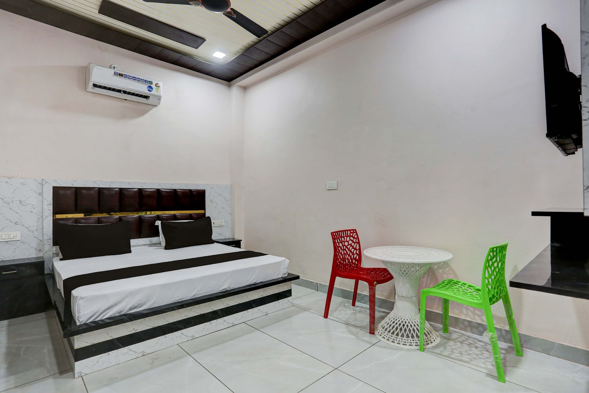 Hotel O A&S Classic 4