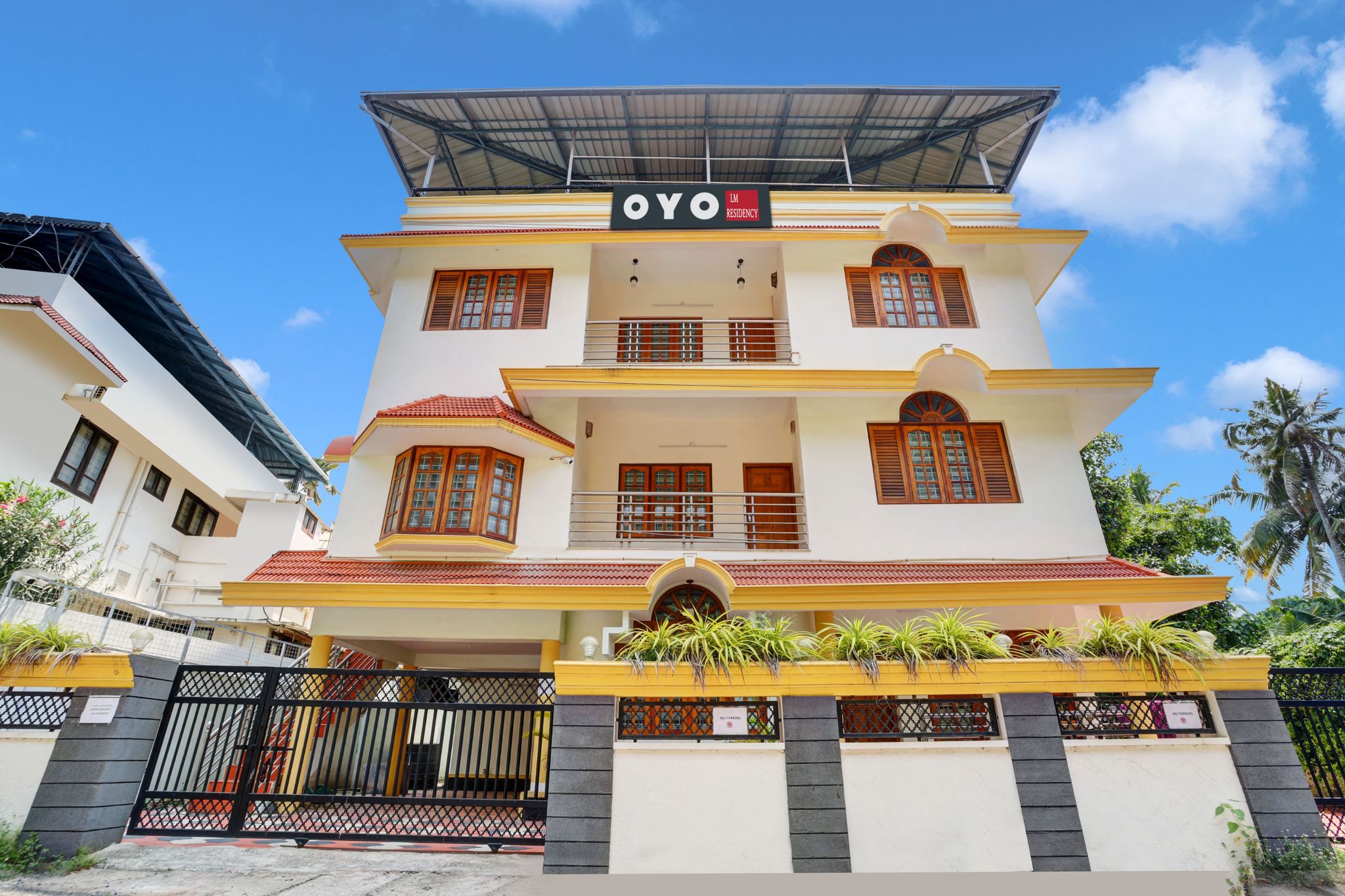 Super Hotel O LM RESIDENCY
