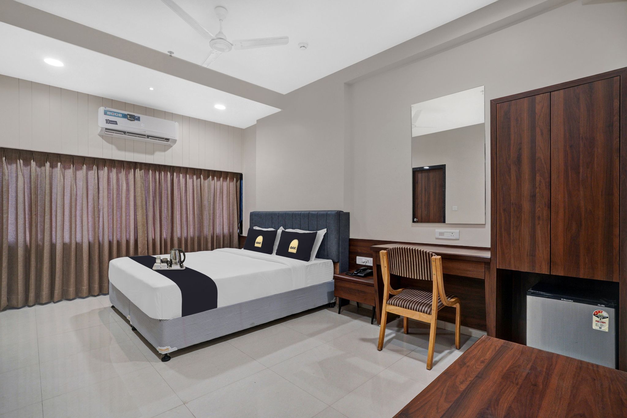 Super Townhouse Oak Hotel Raajpath Classic 6