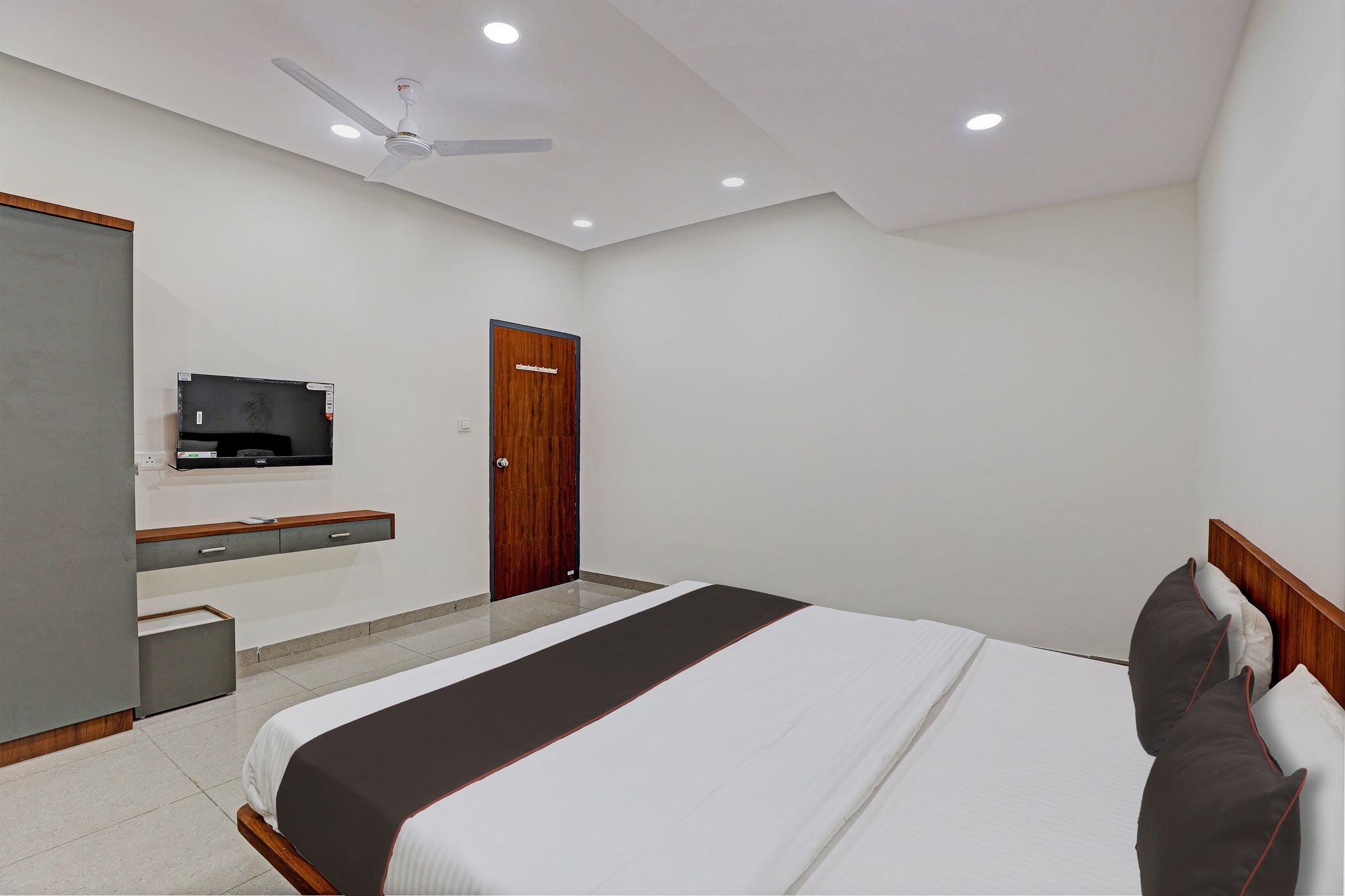 Collection O KANHA INN Classic 10