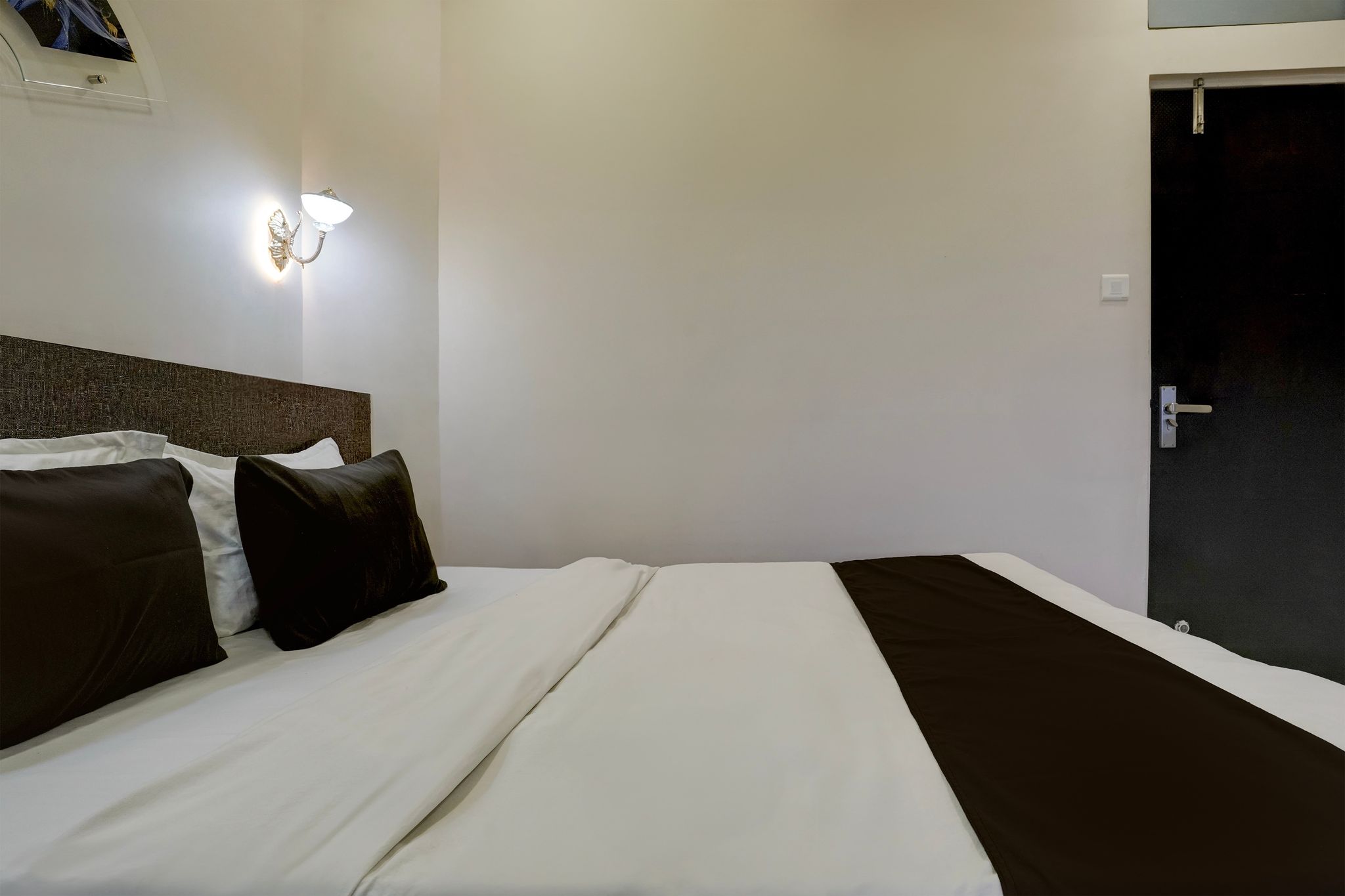 Hotel O DH Classic 8