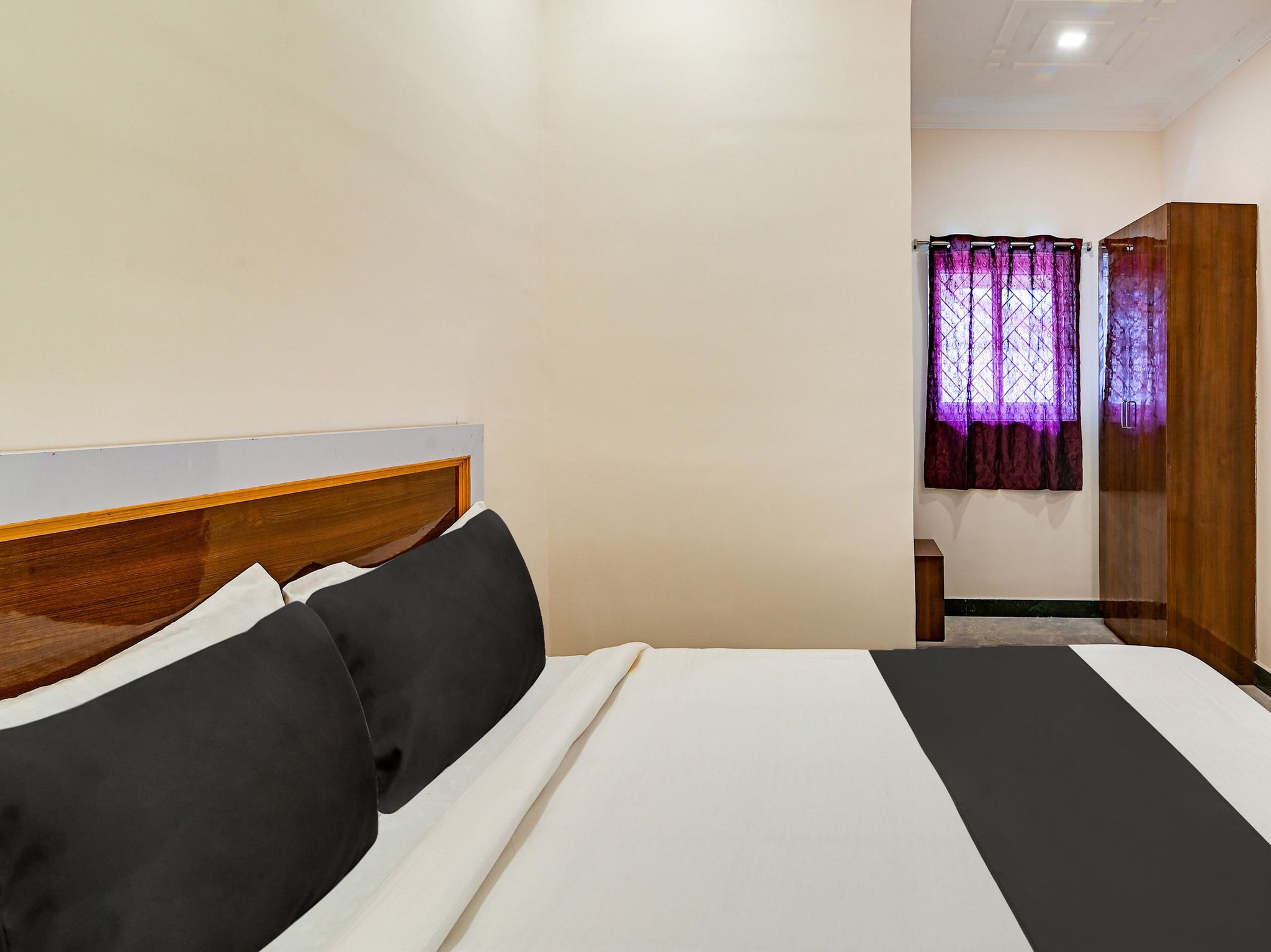 Hotel O Rj Royal Inn Classic 14