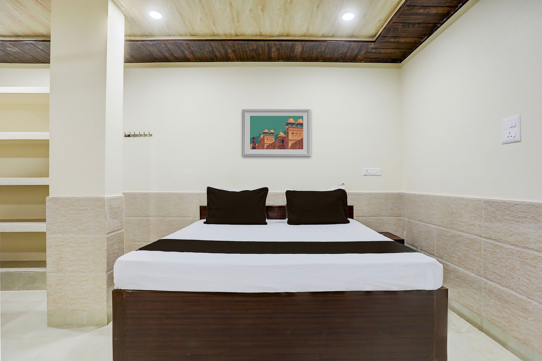 Super Hotel O Varanasi Banaras Junction Formerly Girija Palace Classic 12