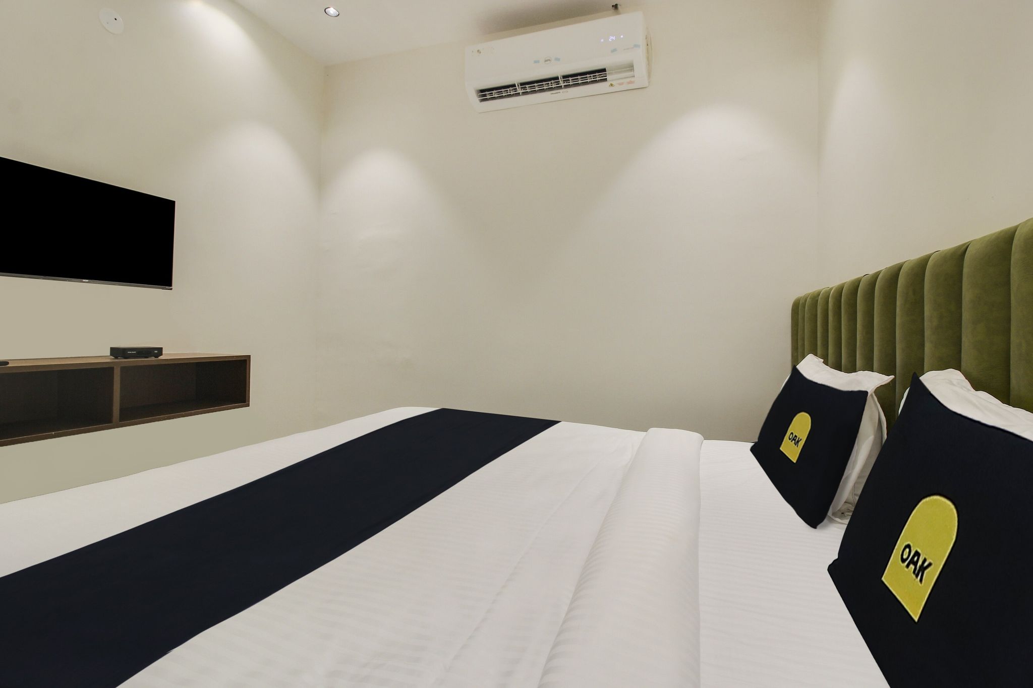 Hotel Silver Cloud Classic 8