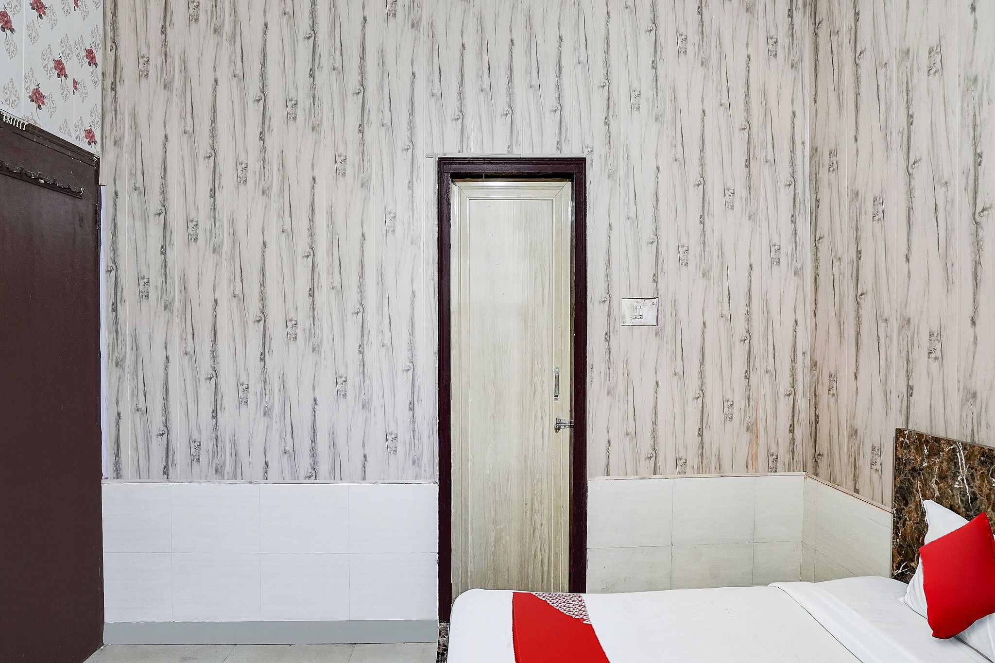 Hotel O Jannat Near Pvr Ansal Plaza Greater Noida Classic 13