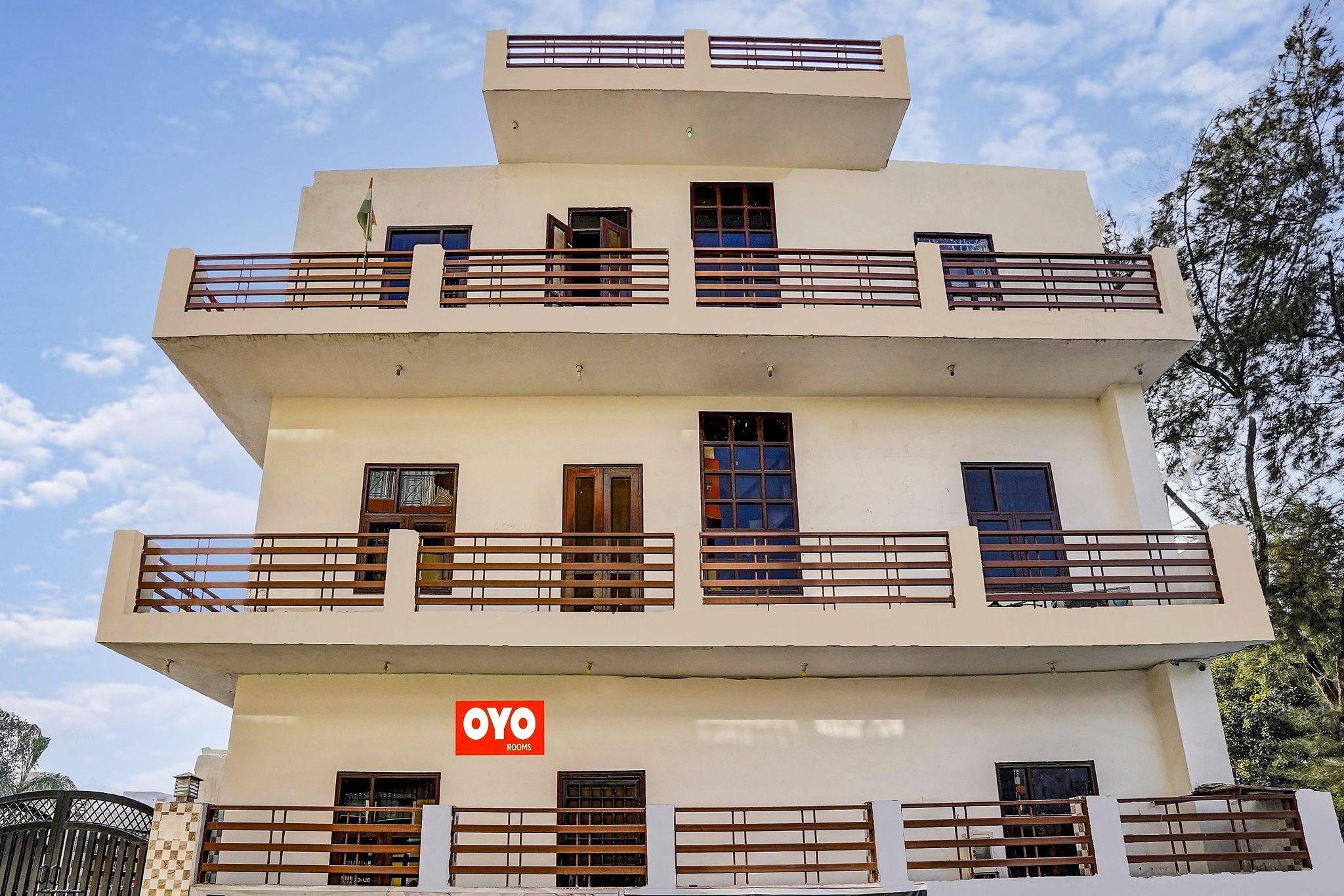 Hotel O Jannat Near Pvr Ansal Plaza Greater Noida