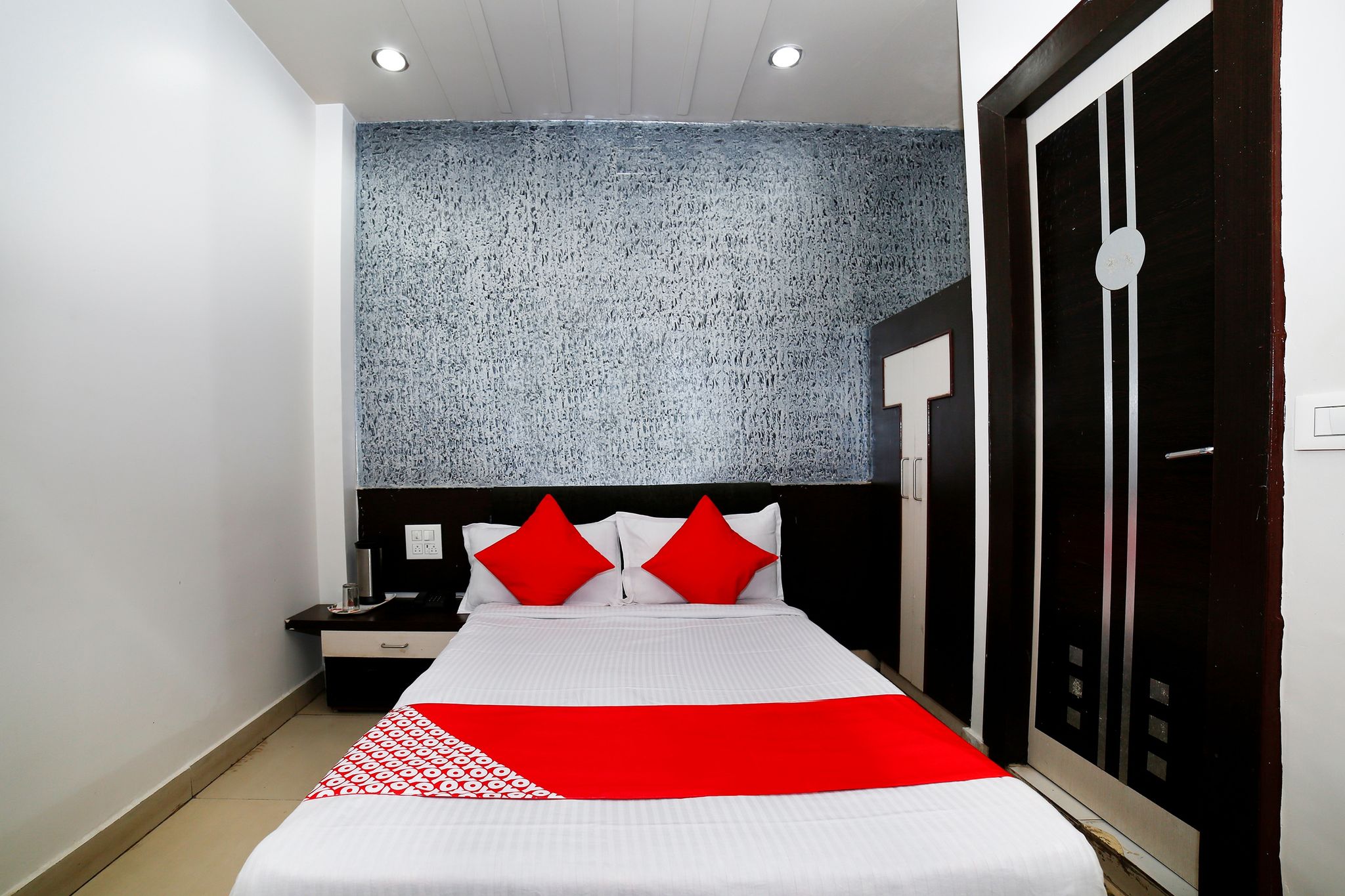 Collection O Om Residency Classic 23